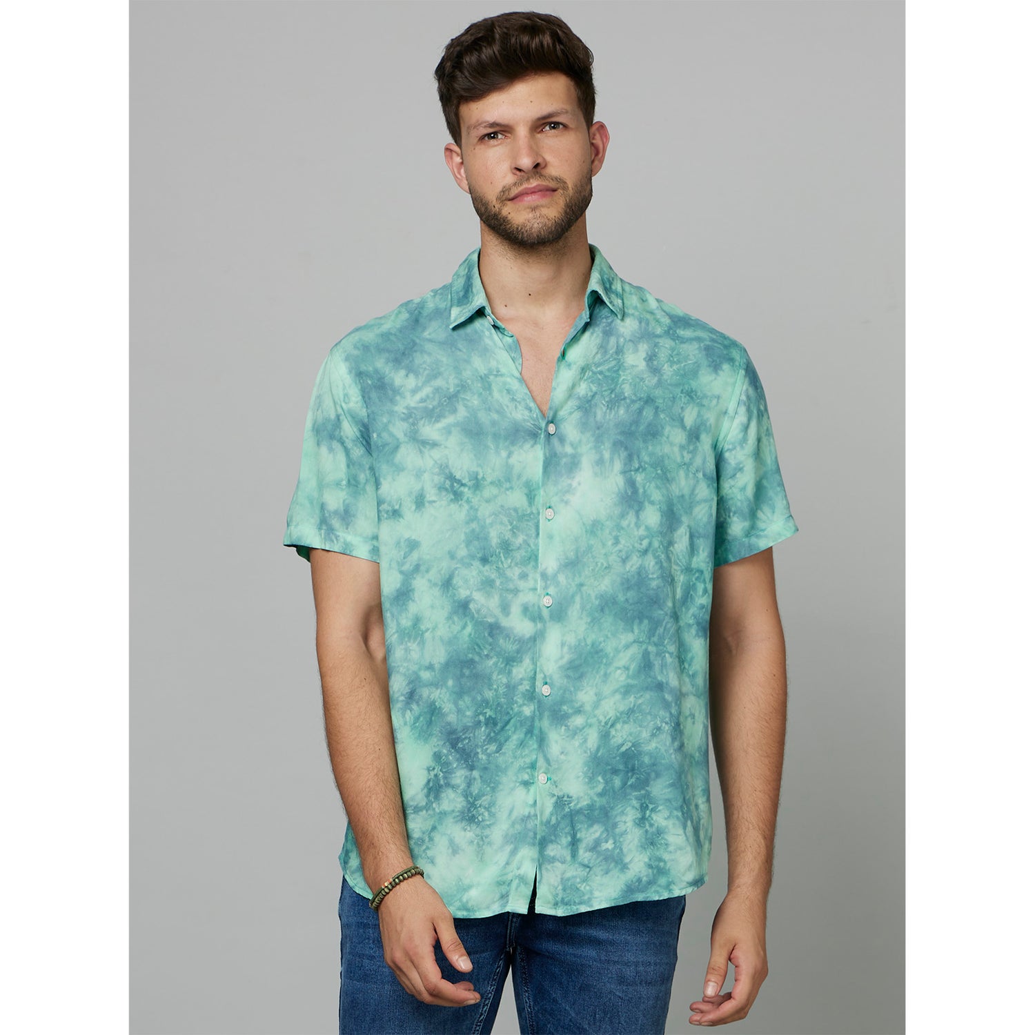 Green Classic Regular Fit Abstract Printed Spread Collar Opaque Casual Shirt (FAVISTIC)