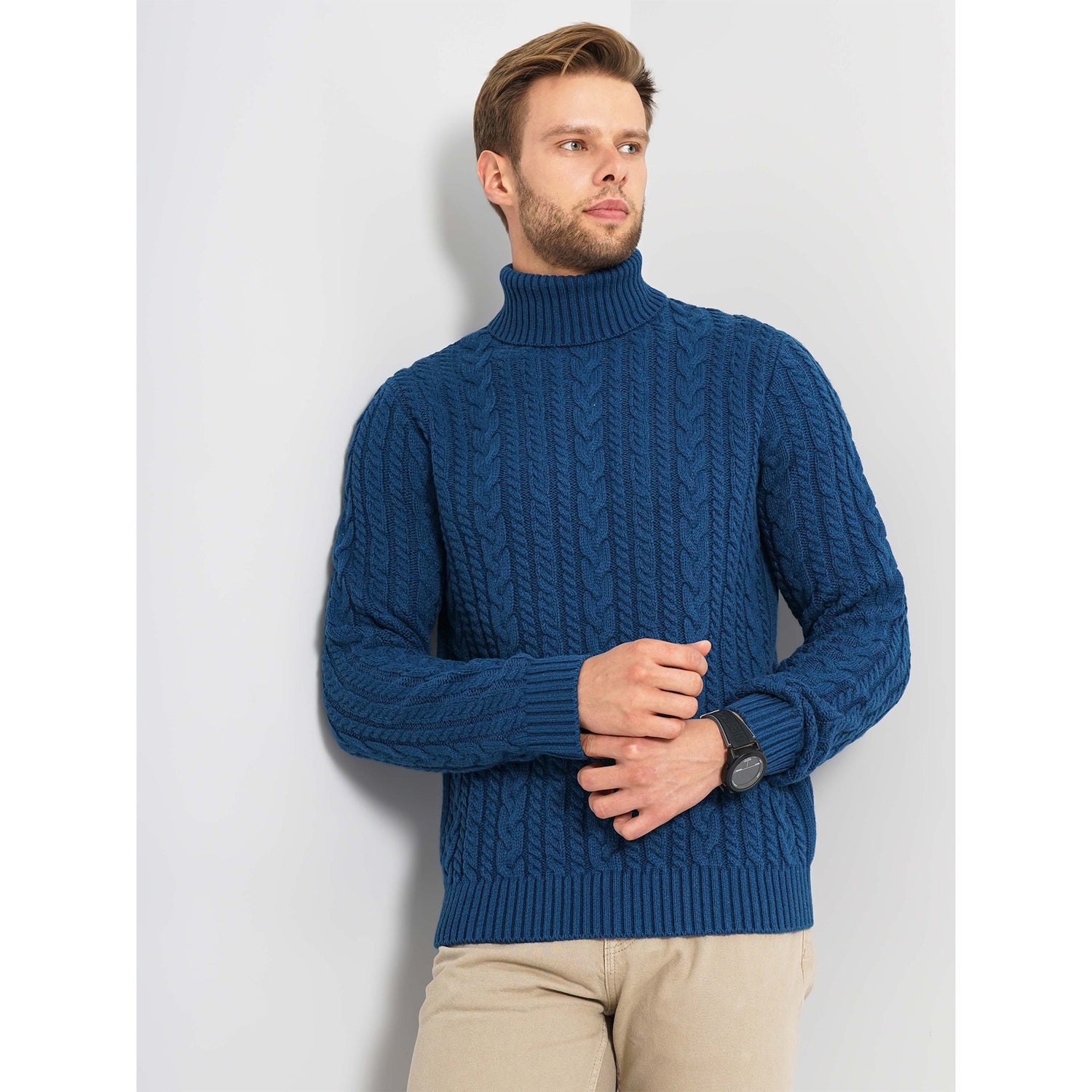 Blue Solid Cotton Blend Sweaters