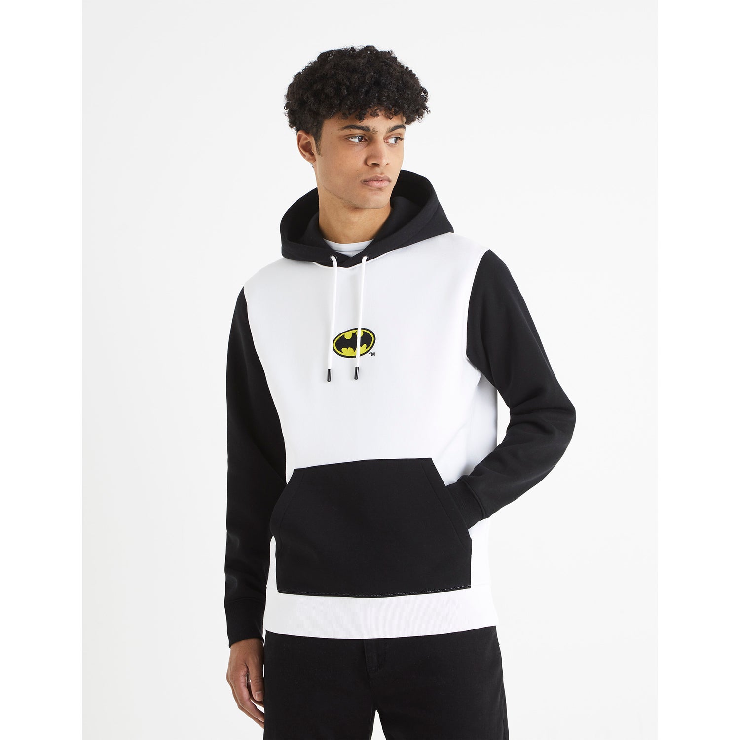 Celio Batman Black Printed Regular Hooded Sweatshirt - Lbebatsw2In Black