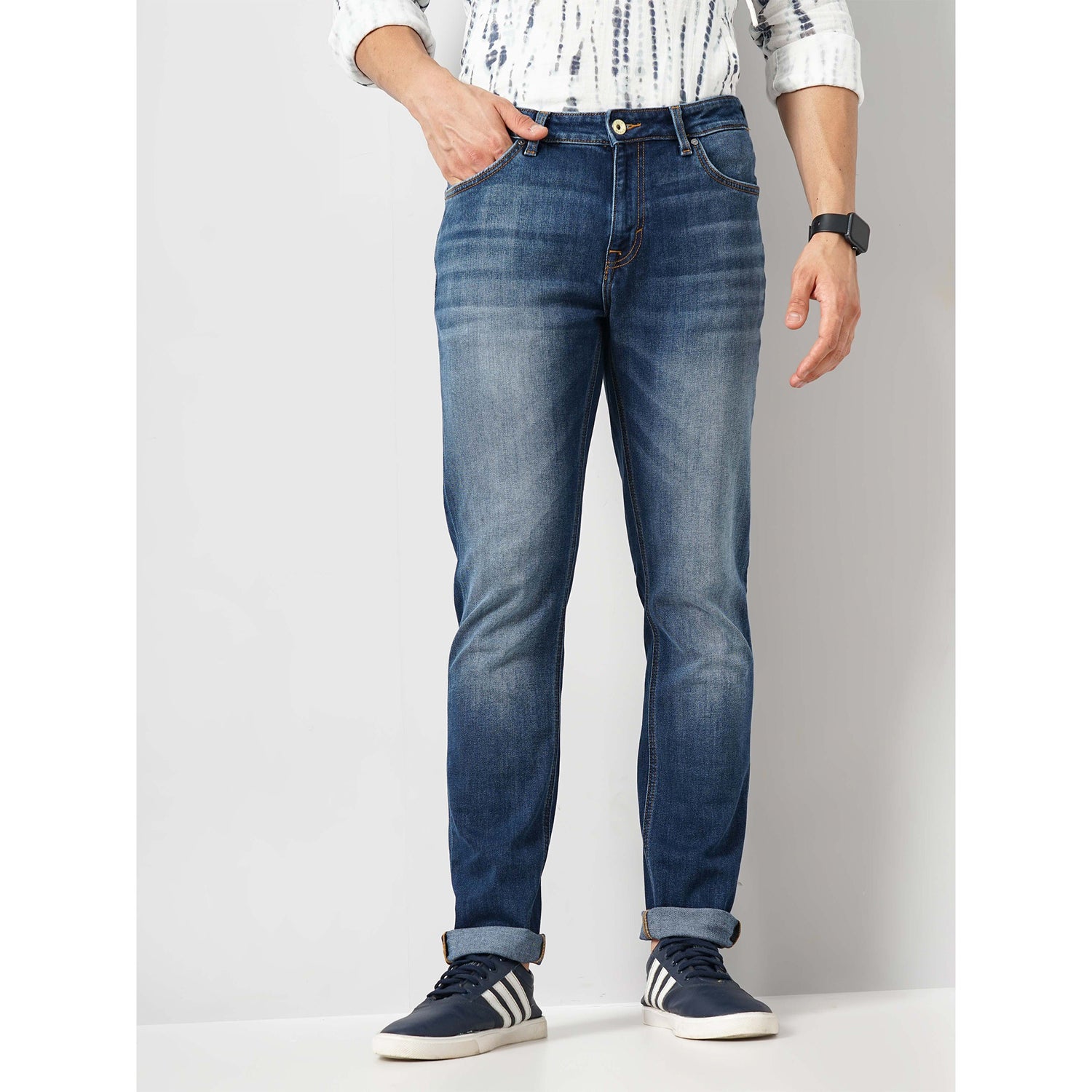 Solid Blue Cotton-Blend Jeans (FOCLIMA)