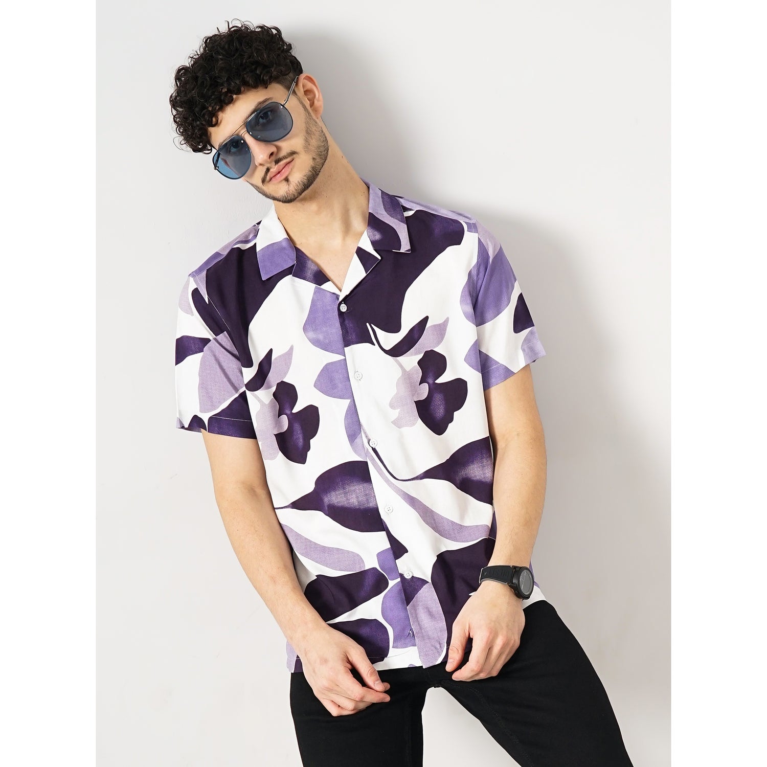 Men Purple Printed Regular Fit Viscose Rayon Soft Touch Casual Shirt (GAVISGEOPRI2)