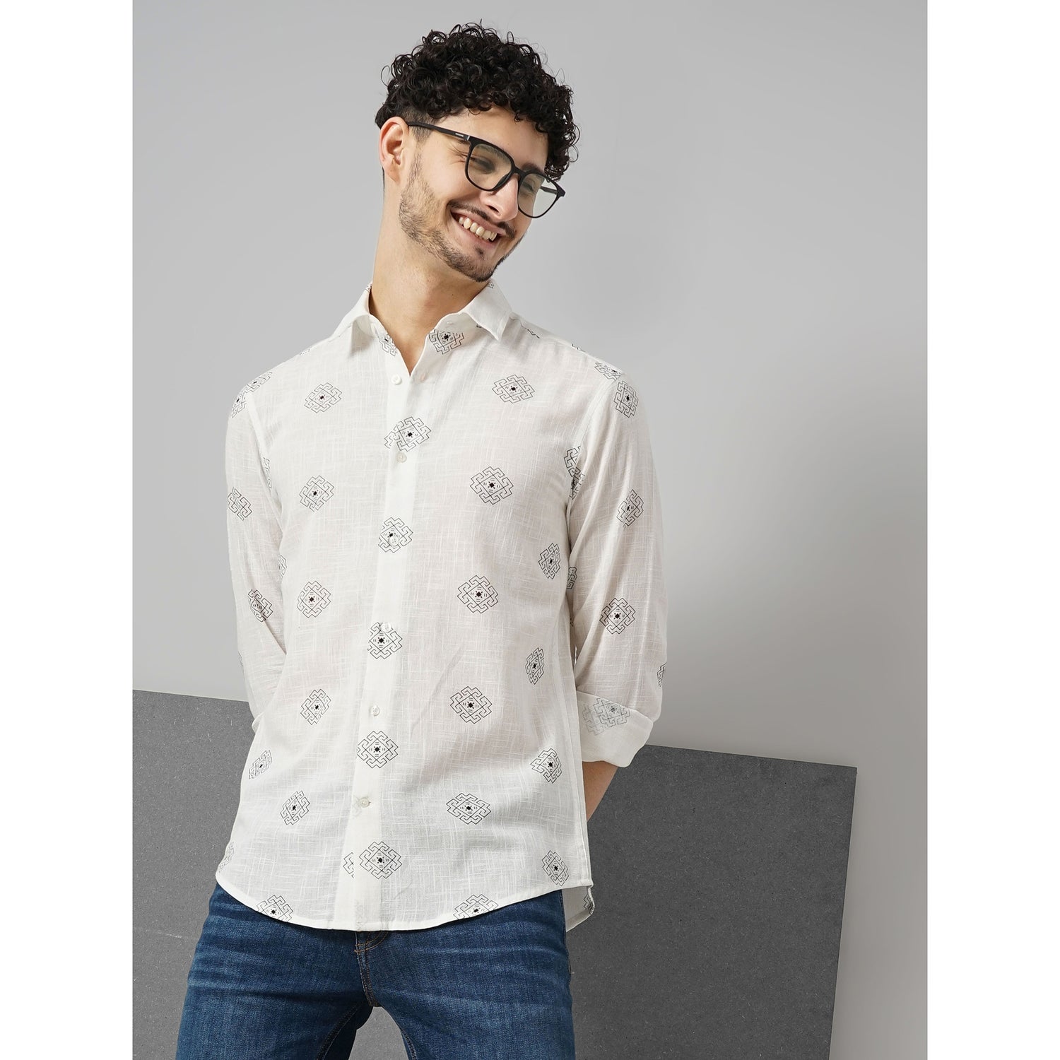 Men White Printed Regular Fit Cotton Casual Shirt (GABASLUBPRI)