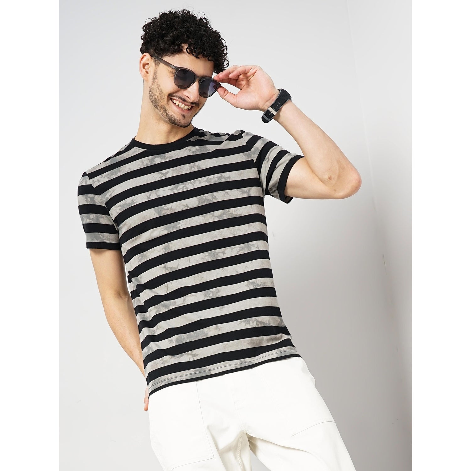 Men Grey Striped Regular Fit Cotton Fashion Tshirt (GEUDI)