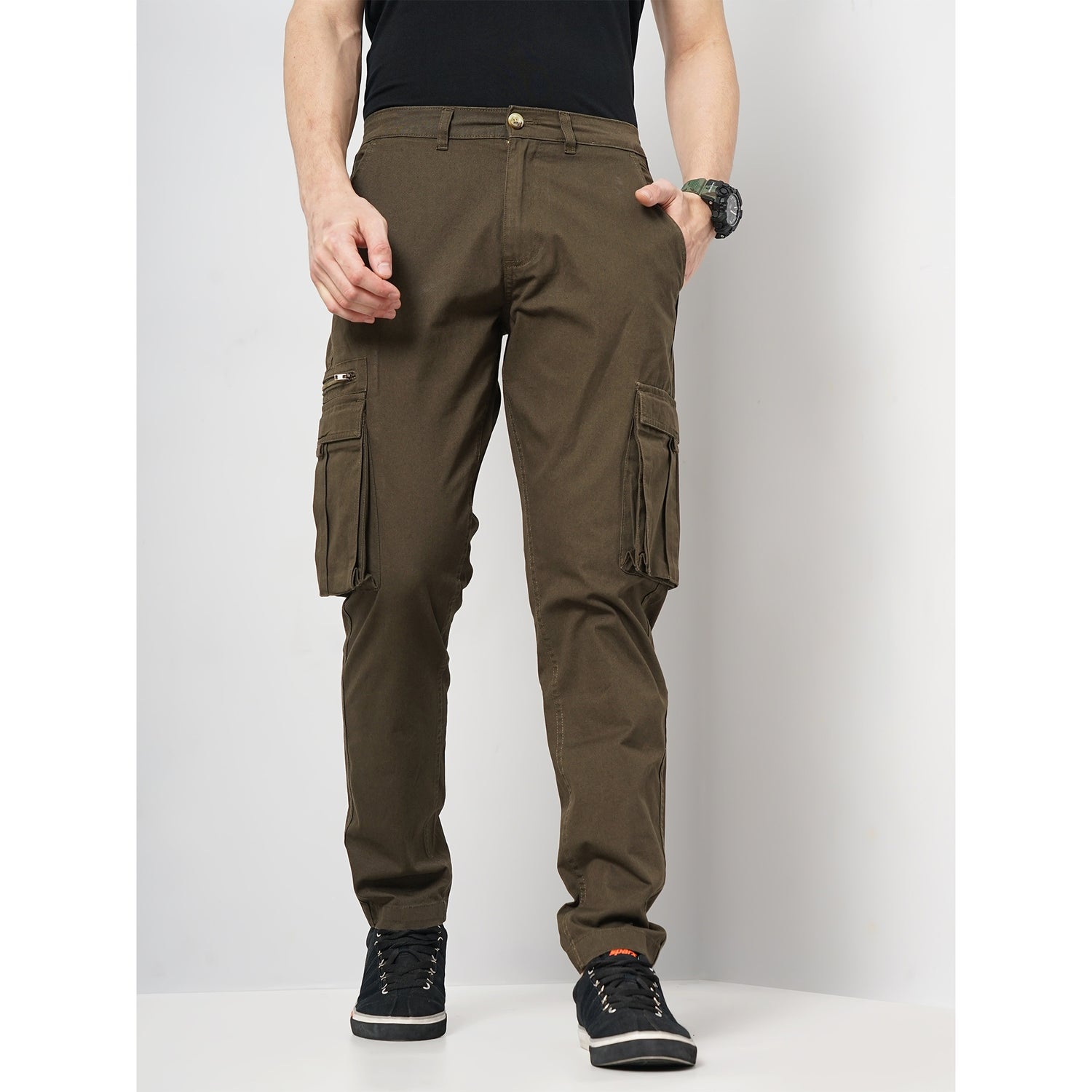 Men Green Solid Straight Fit Cotton Trendy Joggers (GOCARGOIN)