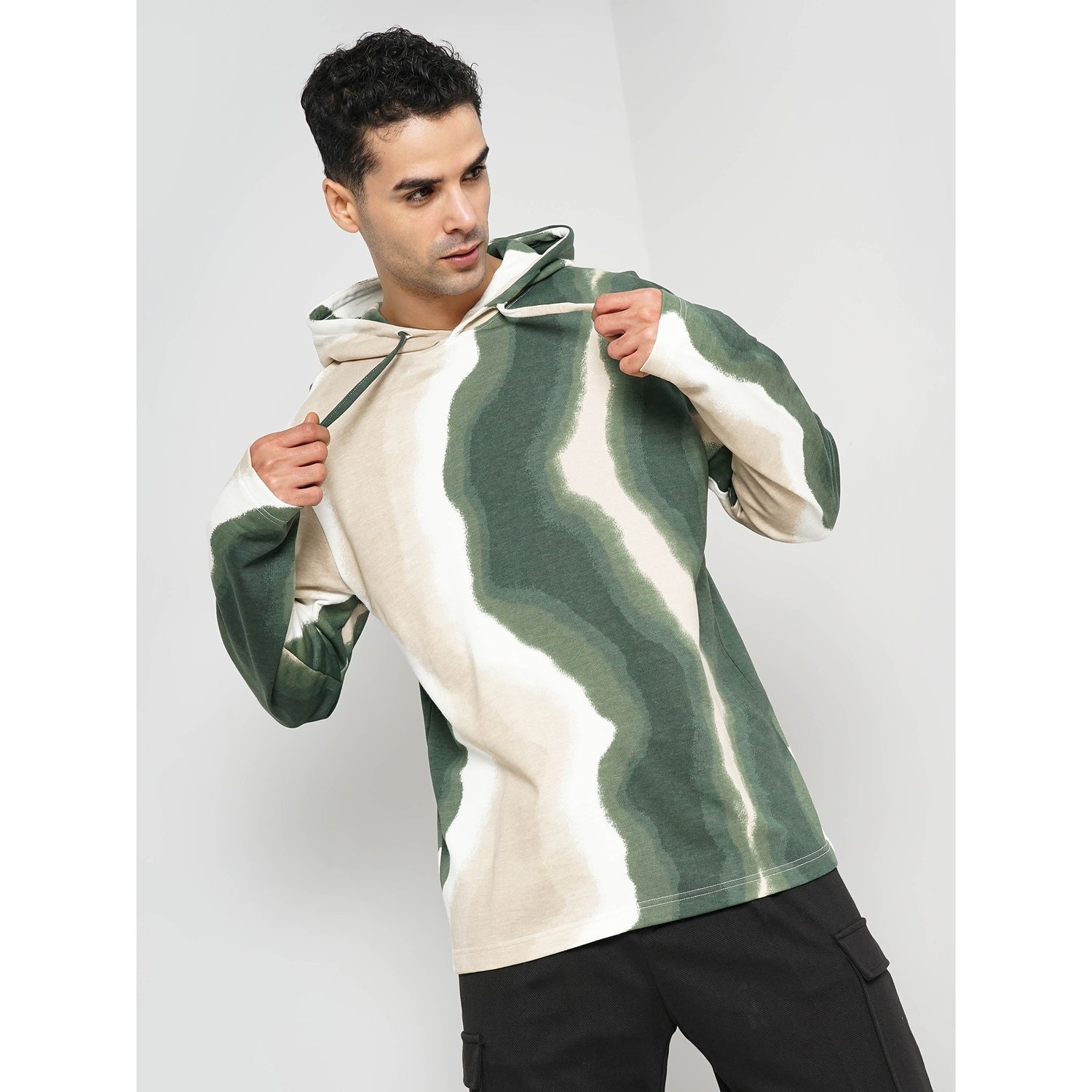 Men Olive Colourblocked Loose Fit Cotton Casual Sweatshirt (FEAOPSW)