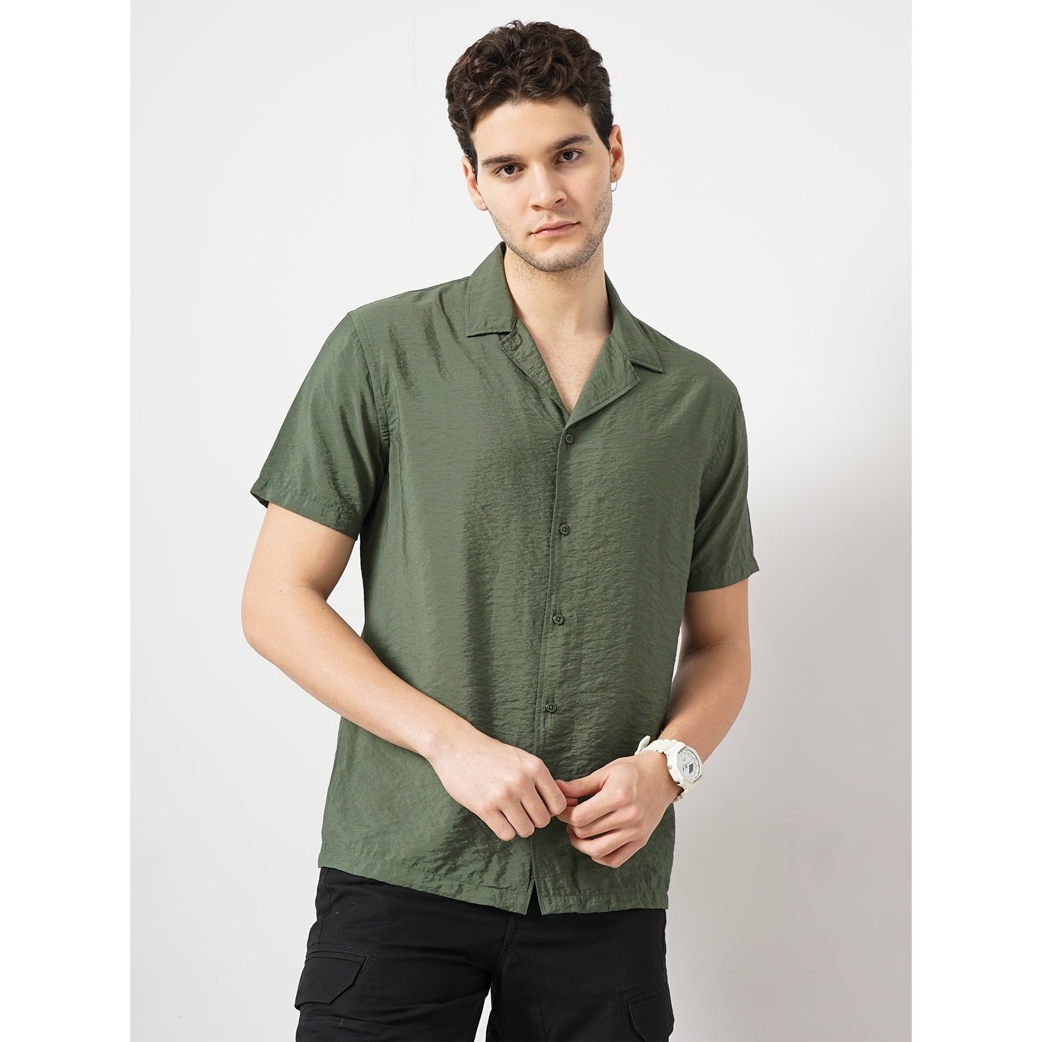 Men Olive Solid Regular Fit Viscose Rayon Soft Touch Casual Shirt (FAVISCUB)