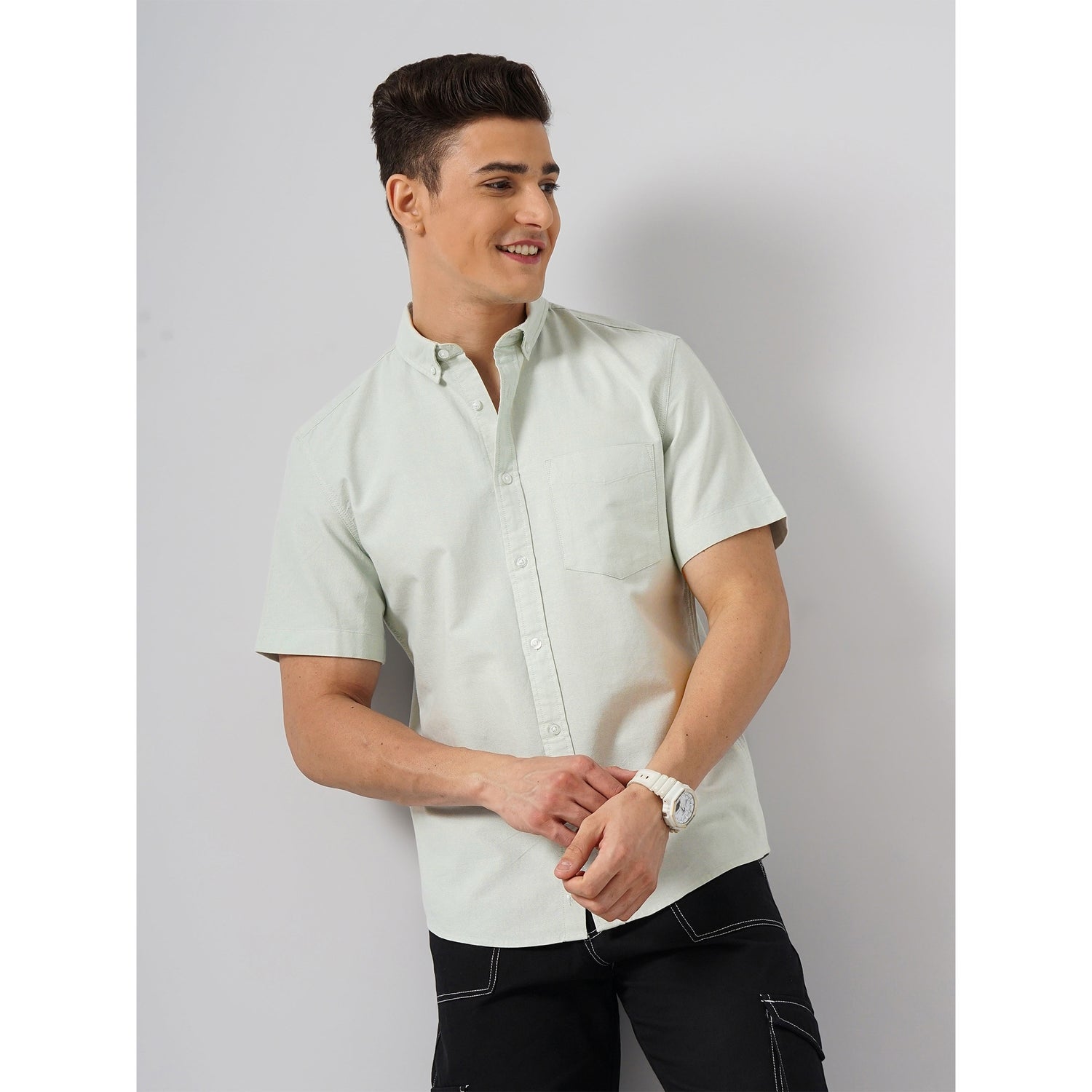 Men Green Button-Down Collar Solid Regular Fit Cotton Casual Shirt (DAXFORDMC)