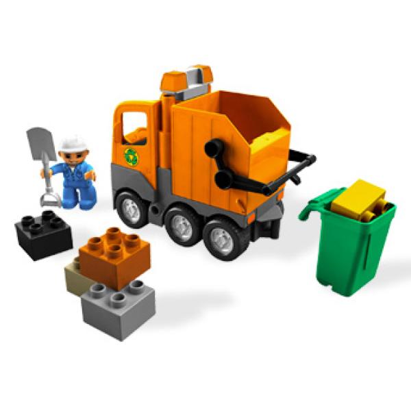 Duplo shop trash truck
