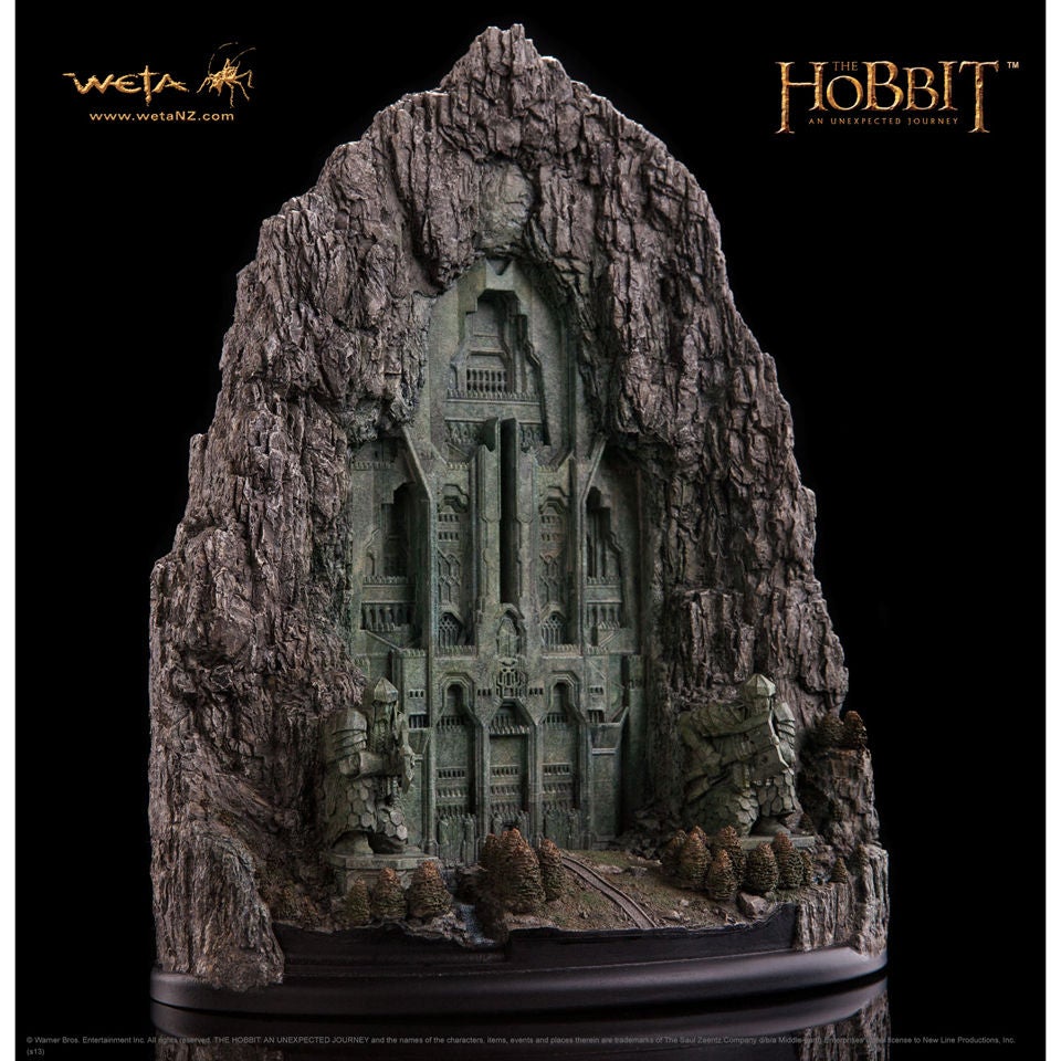 Weta The Hobbit An Unexpected Journey - Front Gate To Erebor - Statue  Merchandise - Zavvi UK