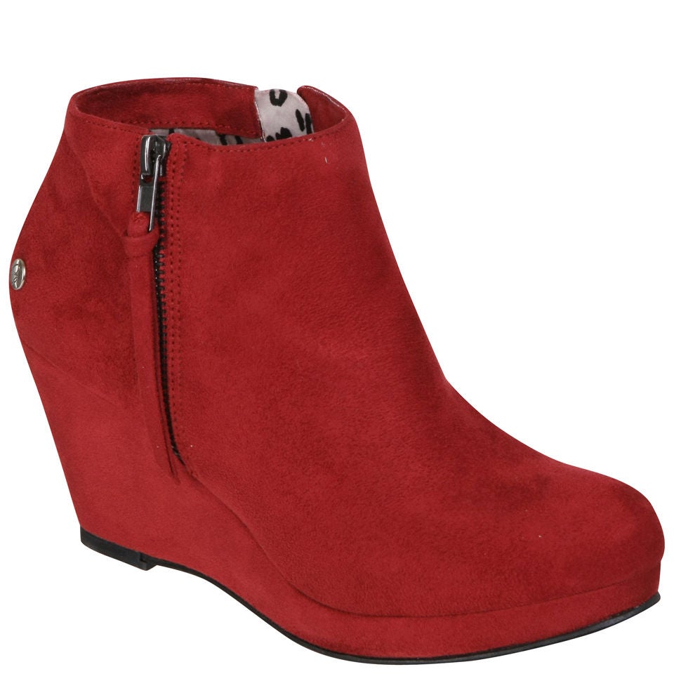Blink Women s Suede Wedges Dark Red Clothing Zavvi US