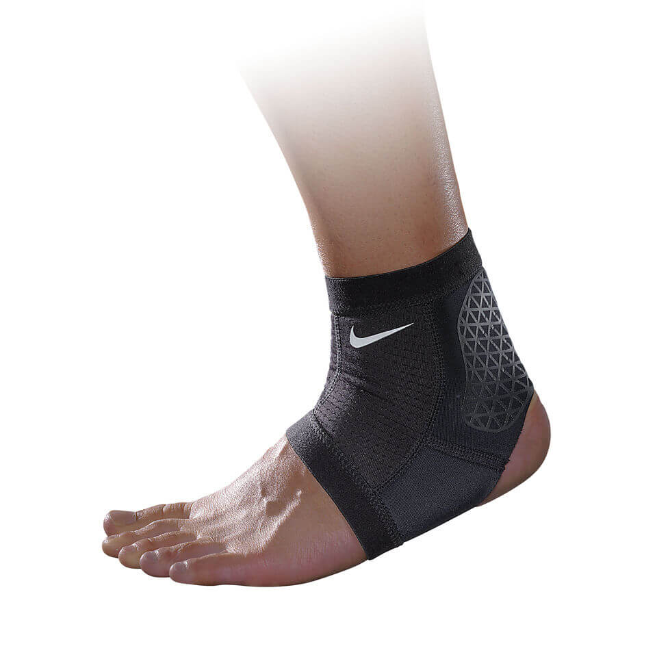 Nike Men s Pro Combat Ankle Sleeve Support Black Sports Leisure Zavvi US