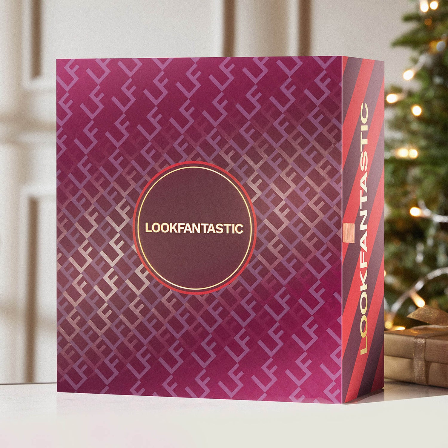 LOOKFANTASTIC Advent Calendar 2021 LOOKFANTASTIC