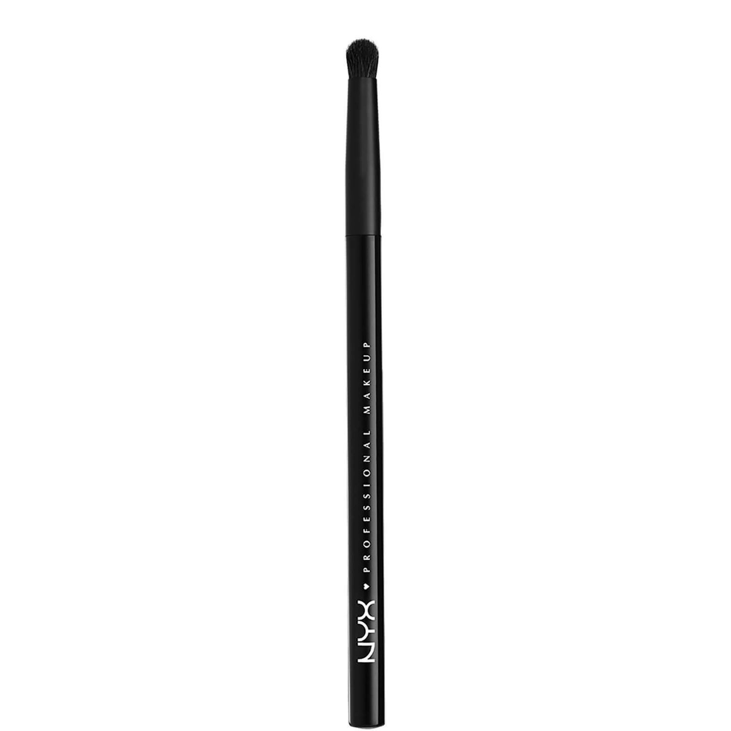NYX Professional Makeup Pro Smudger Brush LOOKFANTASTIC