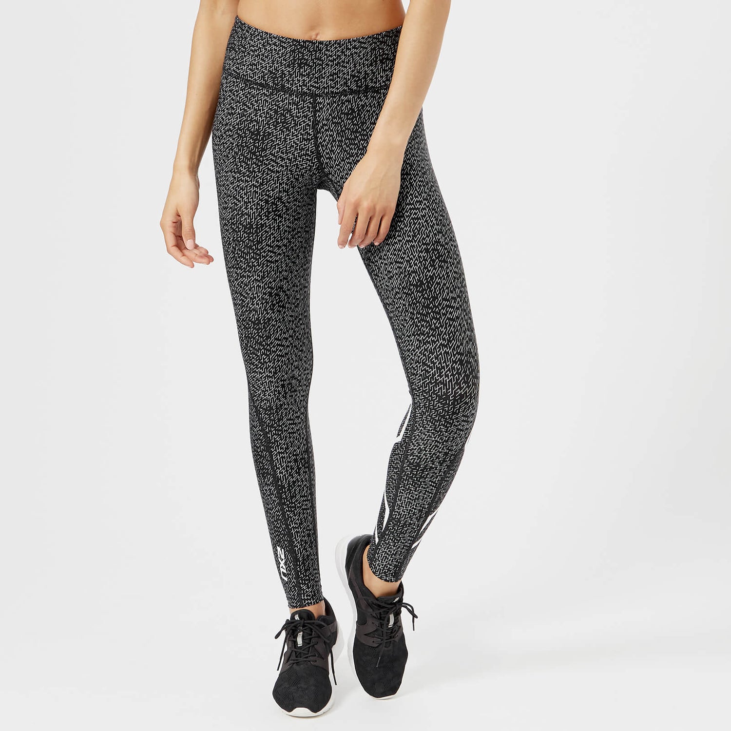 2XU Women s Print Mid Rise Compression Tights White Broken Maze TheHut
