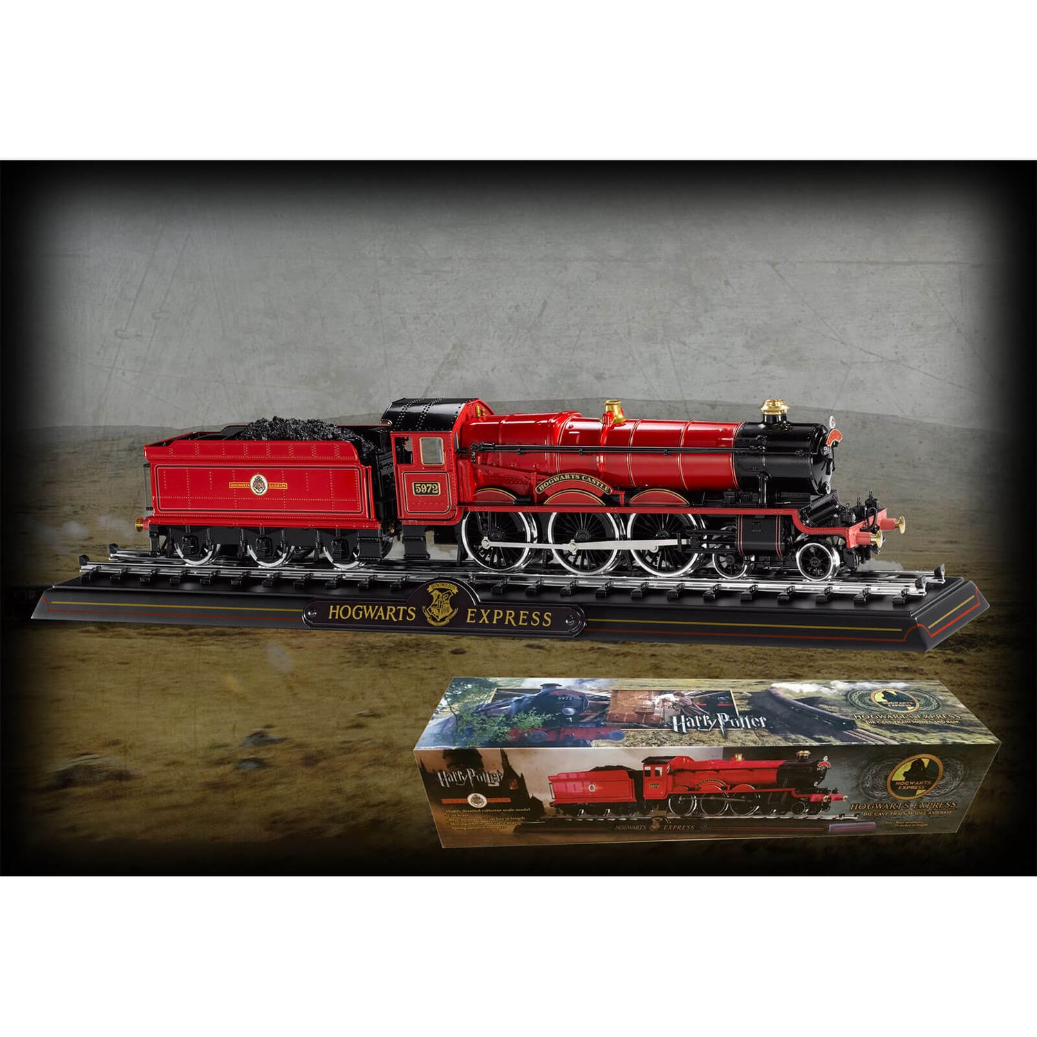 Harry Potter Hogwarts Express 1:50 Scale Model Train