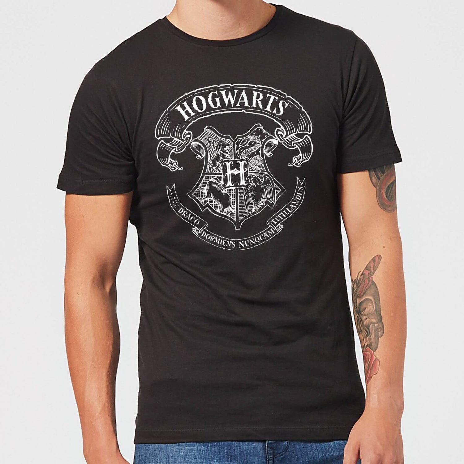 Wonder Het is goedkoop doolhof Harry Potter Hogwarts Crest Men's T-Shirt - Black | Pop In A Box US