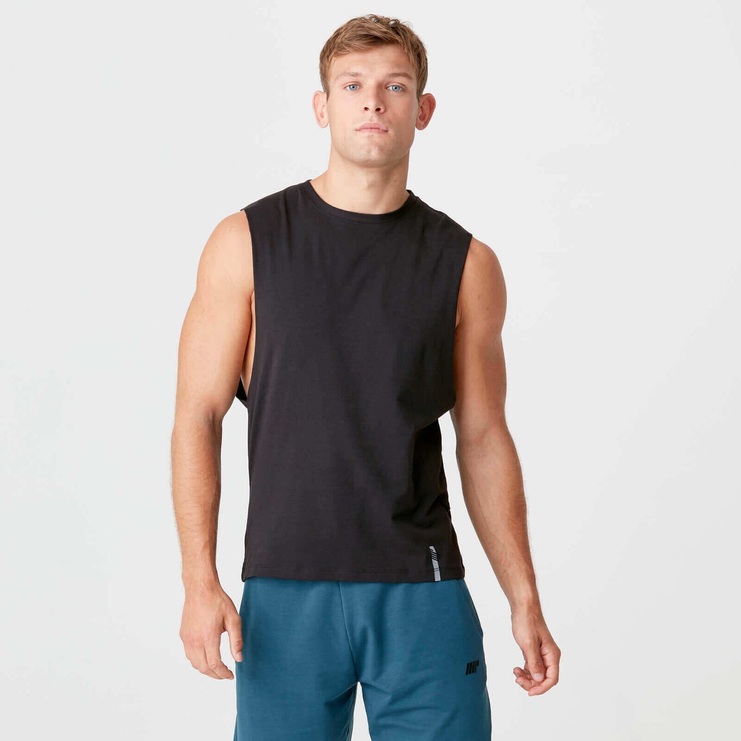 Men's Luxe Classic Drop Tank Black MYPROTEIN™