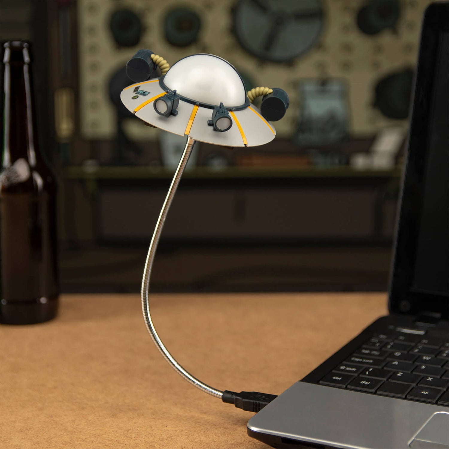 Lampe USB Vaisseau de Rick – Rick et Morty Unique Gifts