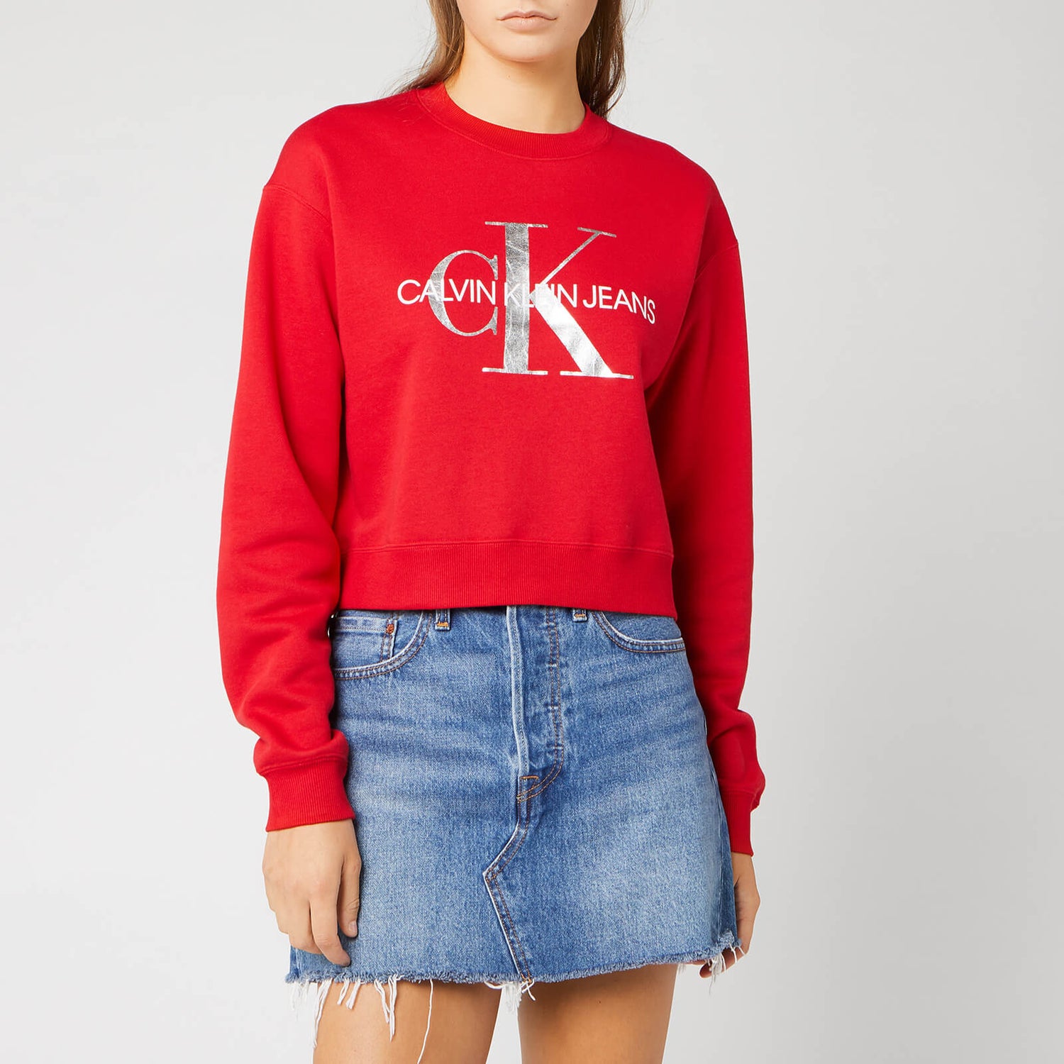 Calvin Klein Jeans Women's Monogram Boyfriend Crop Top - Barbados Cherry |  