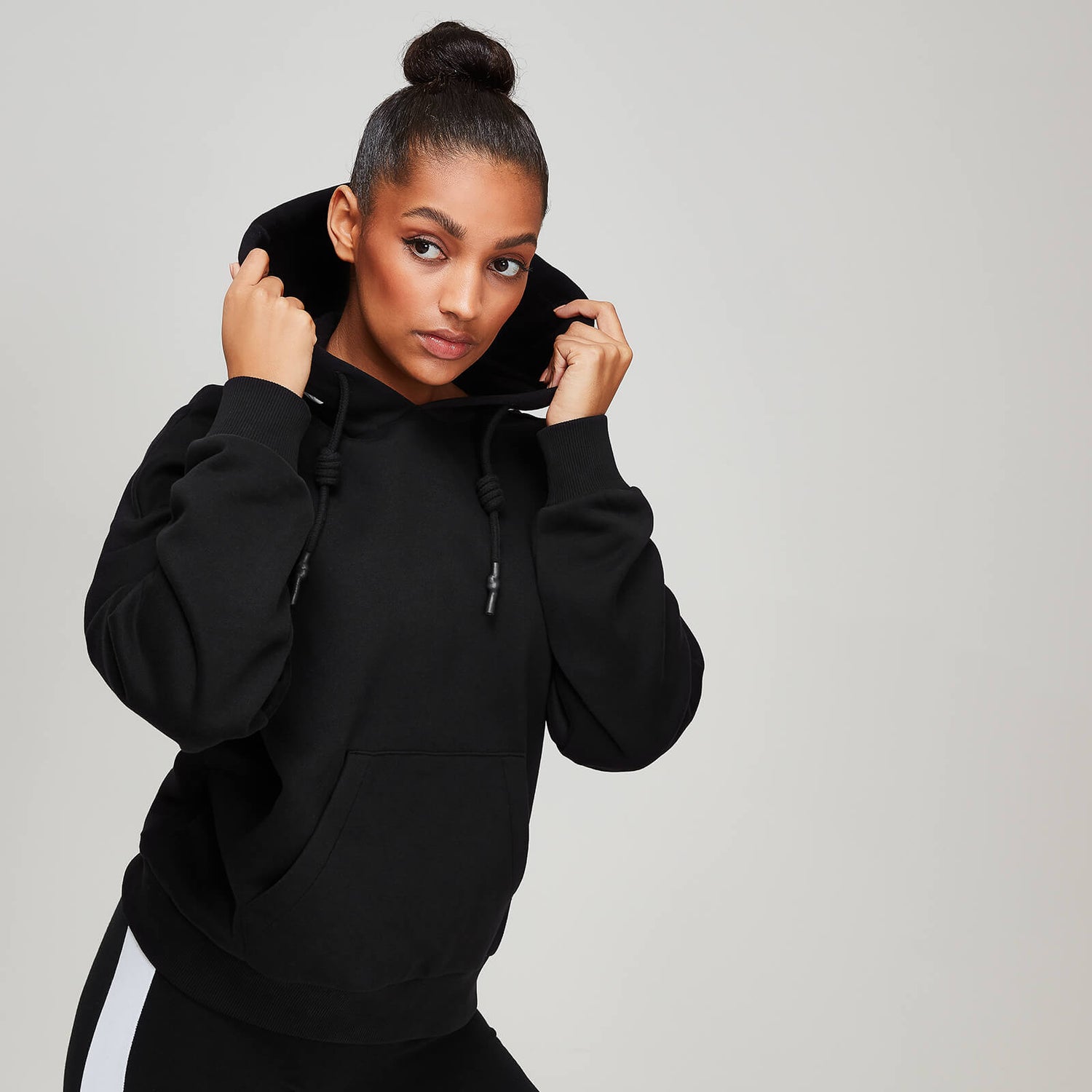 Women's Black Oversized Hoodie | MYPROTEIN™
