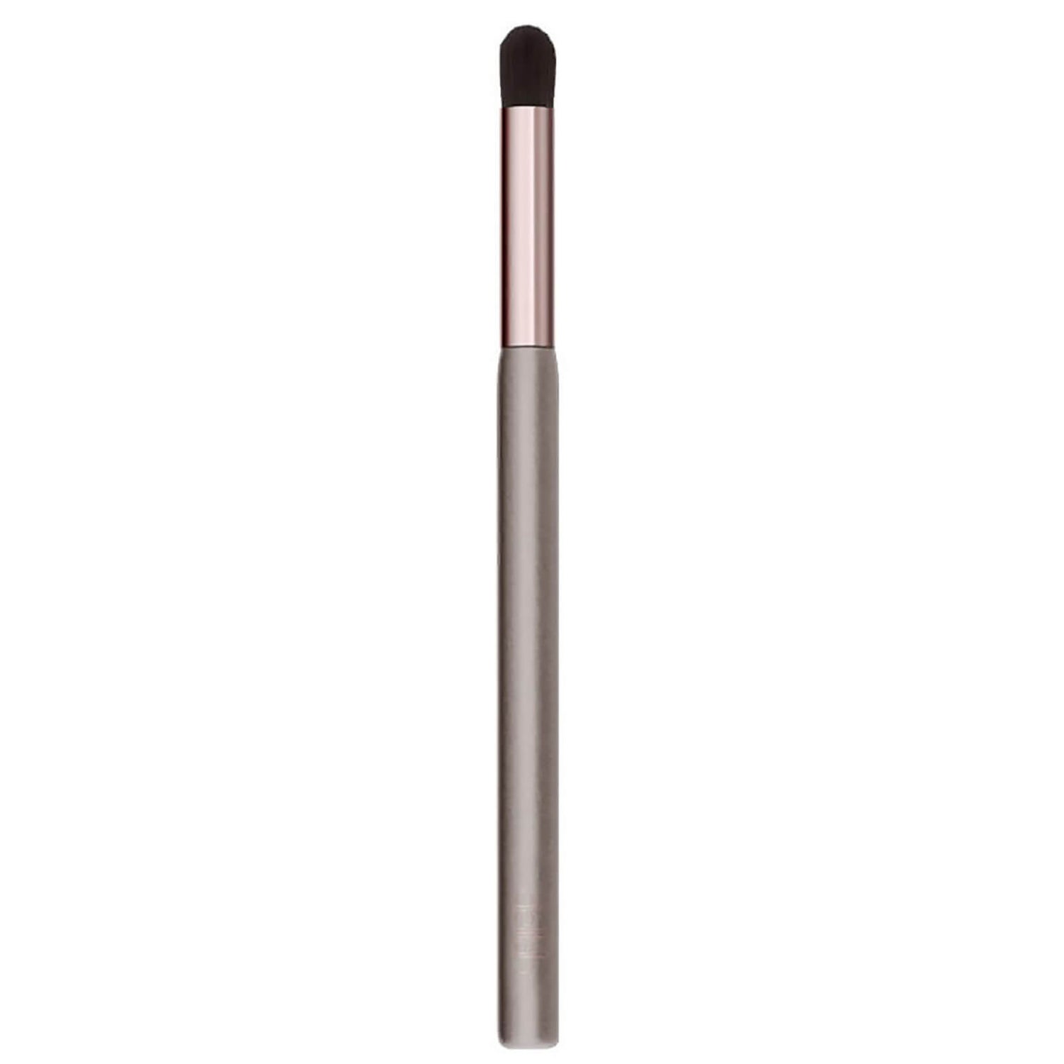 delilah Concealer Blending Brush LOOKFANTASTIC