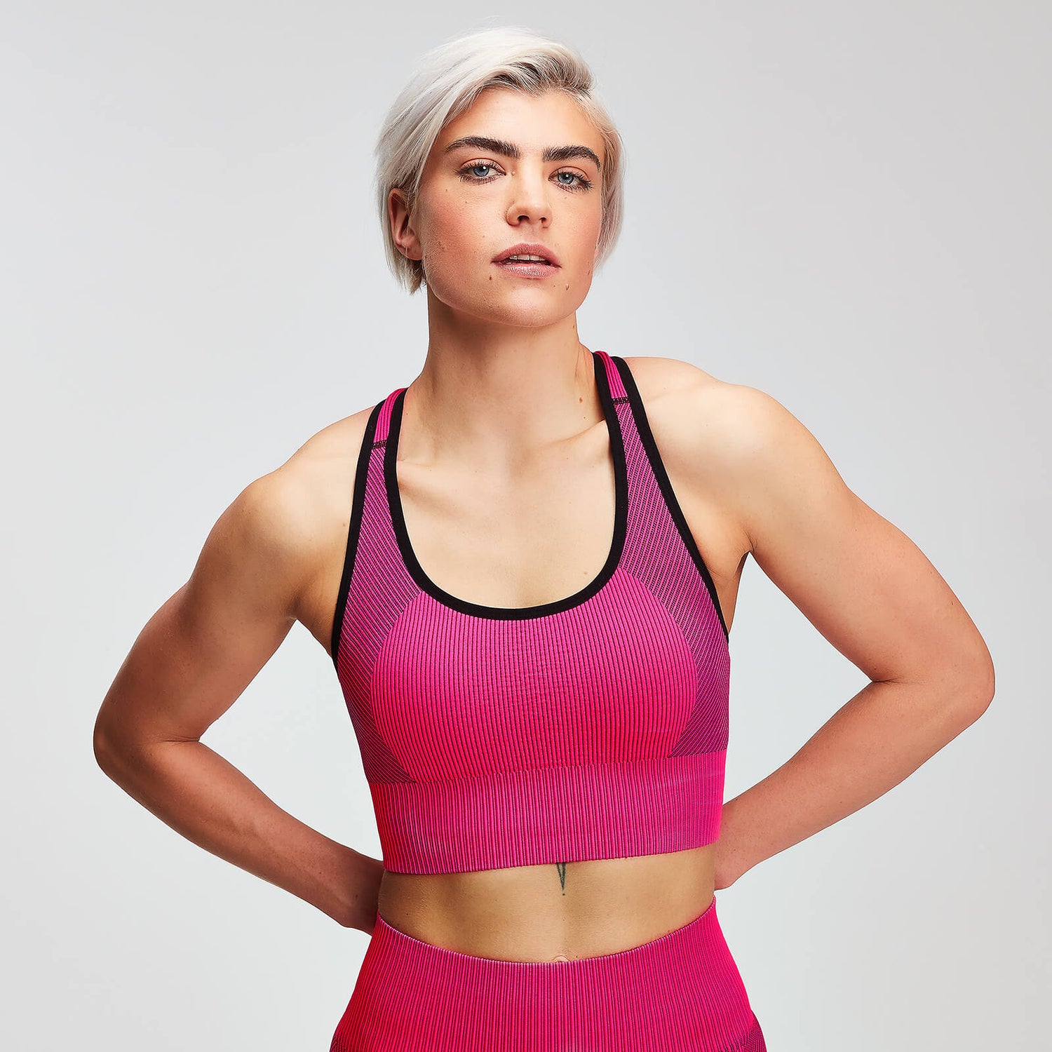 Womens Contrast Seamless Sports Bra Pink Myprotein™