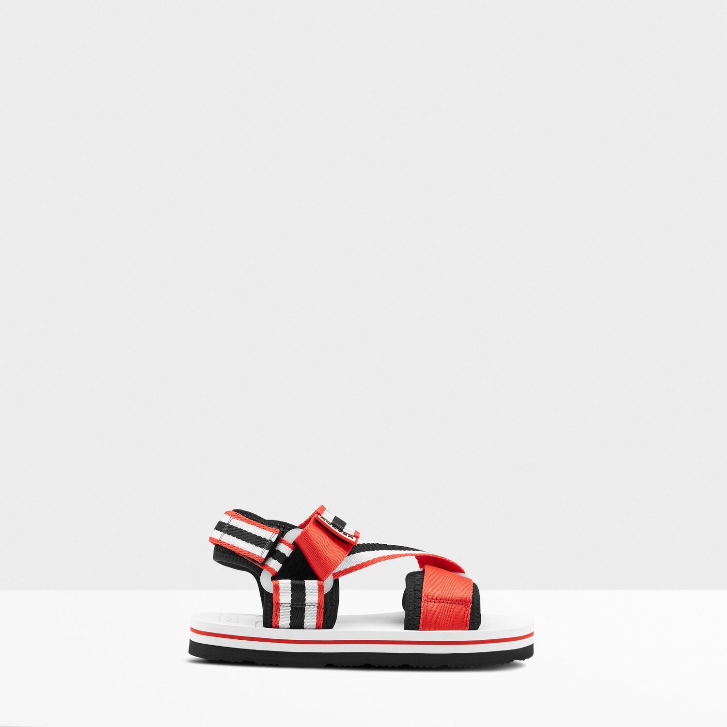 hunter beach sandals