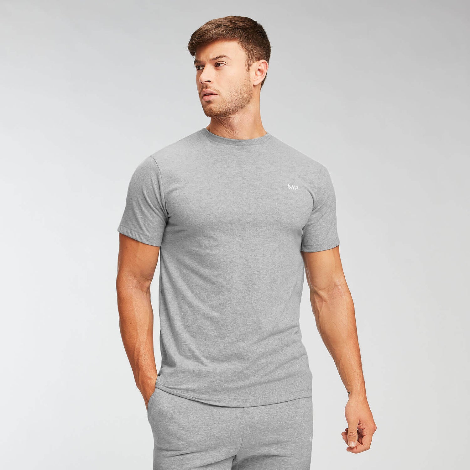 MP Men's Essentials TShirt Grey MYPROTEIN™