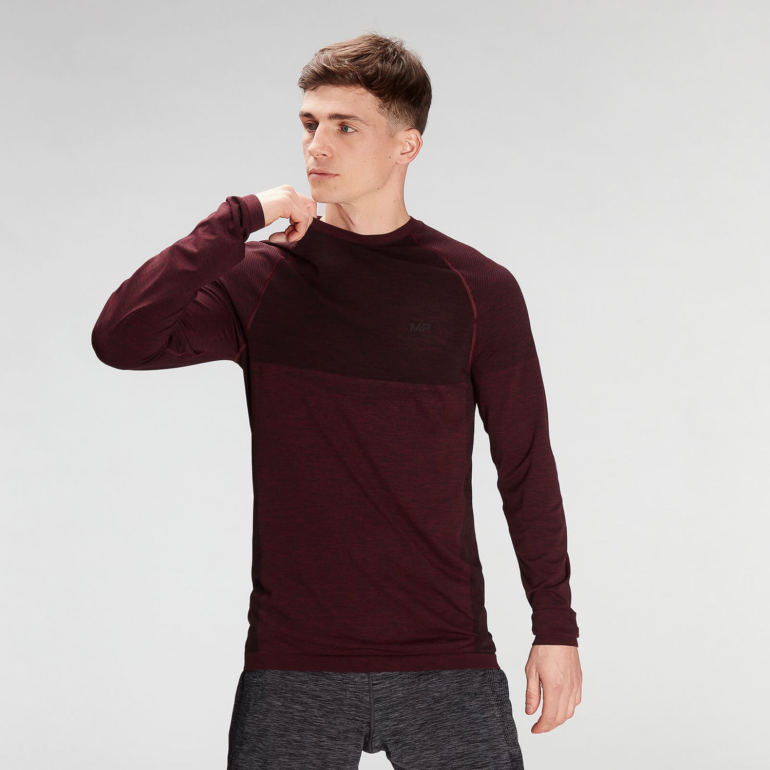 Men's Seamless Long Sleeve Top | Red | MYPROTEIN™