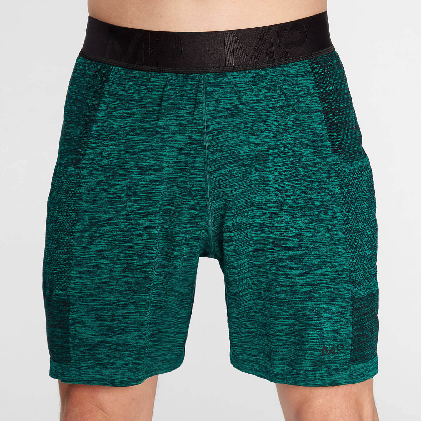 seamless shorts with pockets