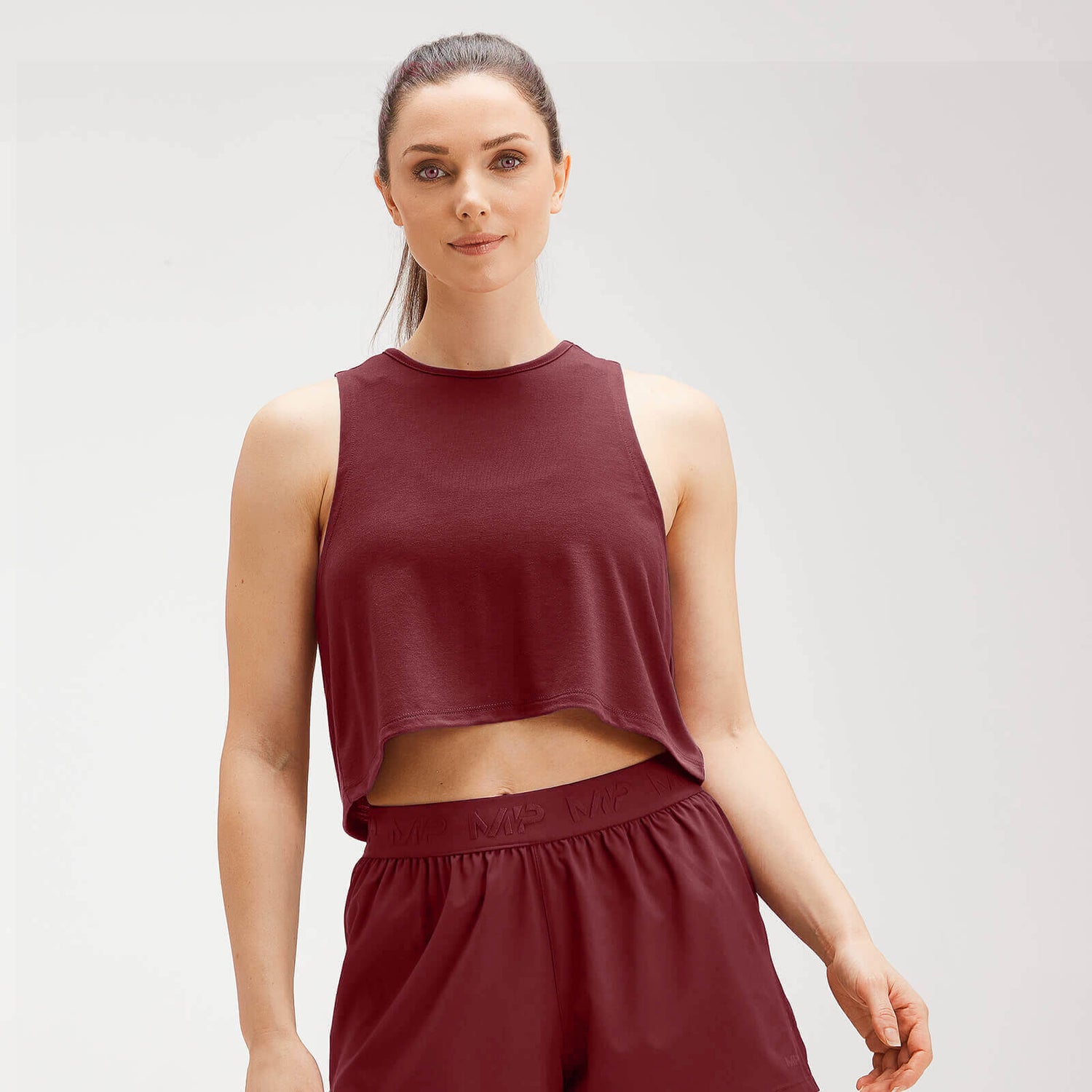 Women's Essentials Training Reach Vest Claret MYPROTEIN™