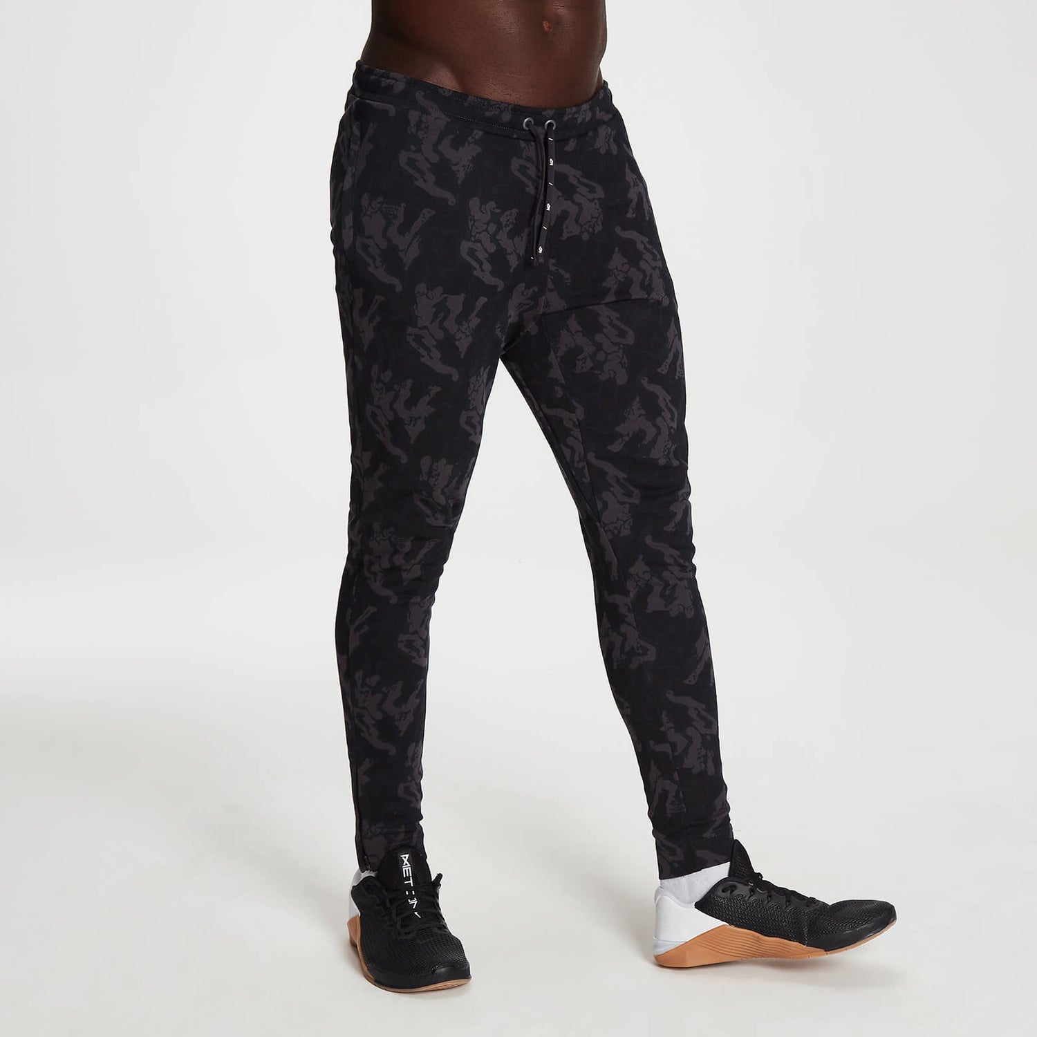 Men's Adapt Camo Joggers Black Camo MYPROTEIN™