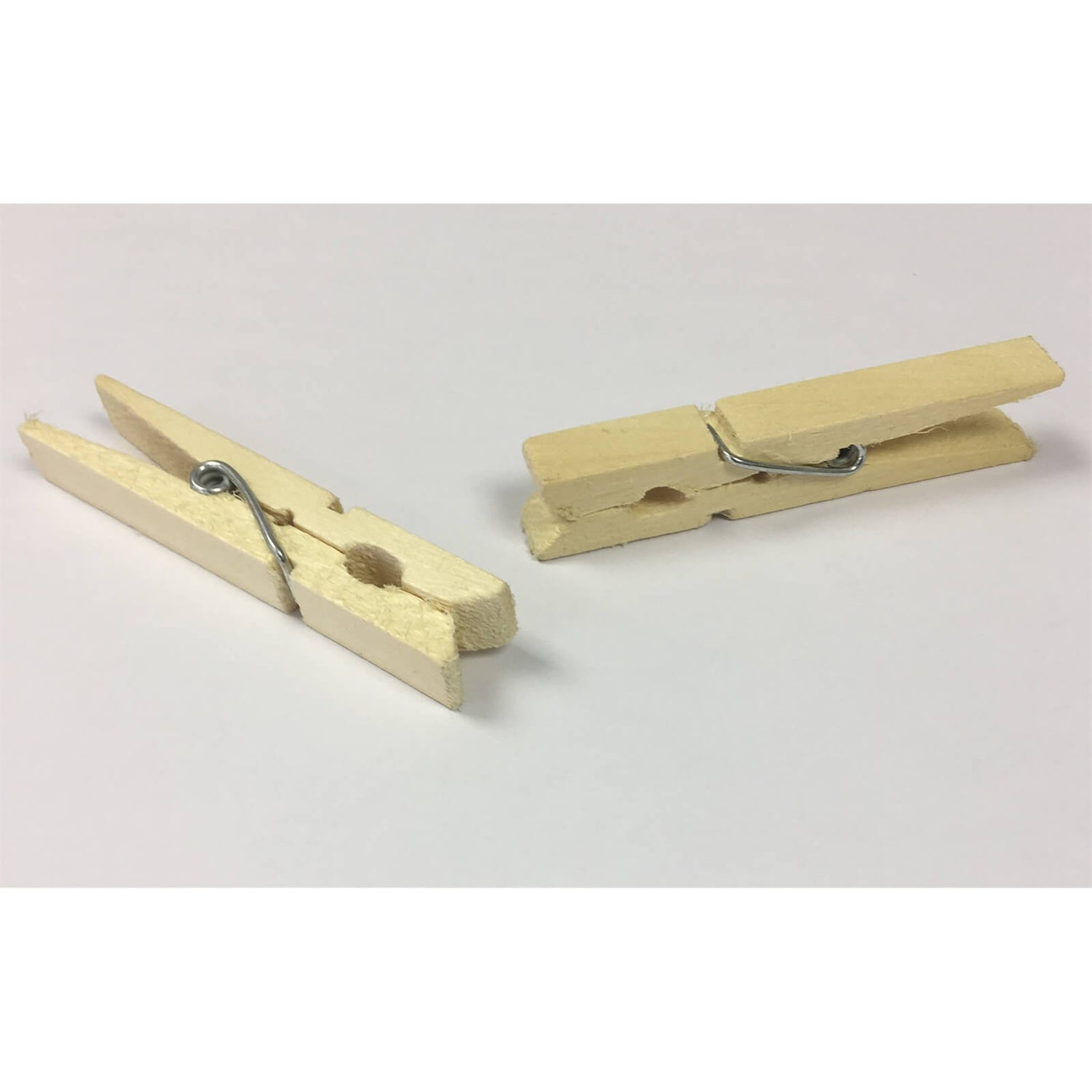 Dry Natural 36 Wooden Pegs Homebase