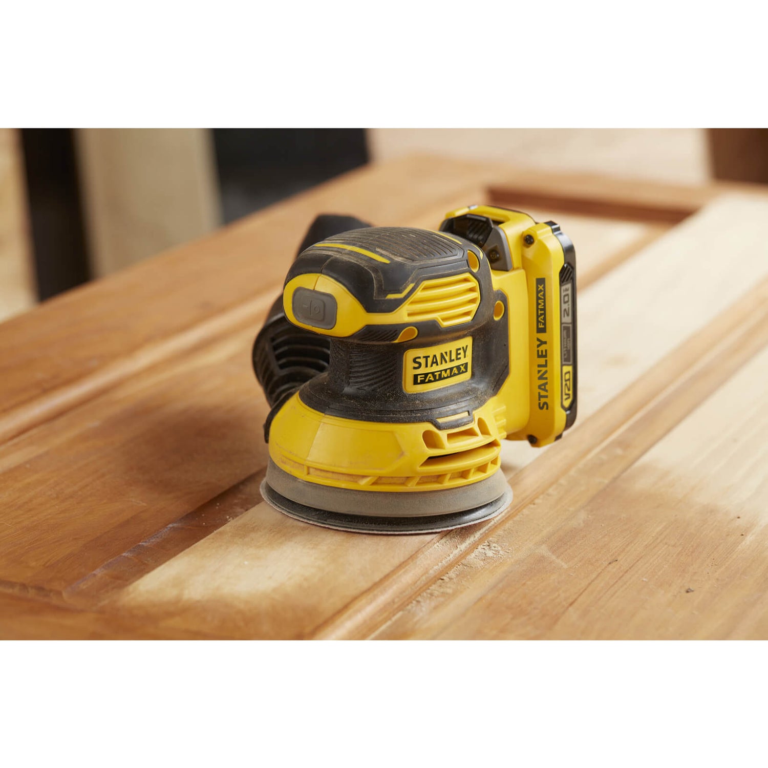 STANLEY FATMAX V20 18V Cordless Random Orbital Sander (SFMCW220D1SGB