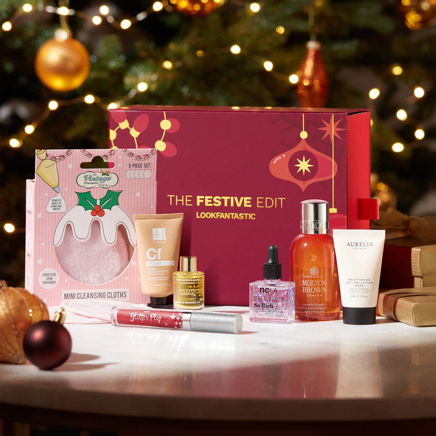 Die LOOKFANTASTIC Festive Edit Limited Edition Beauty Box (im Wert von