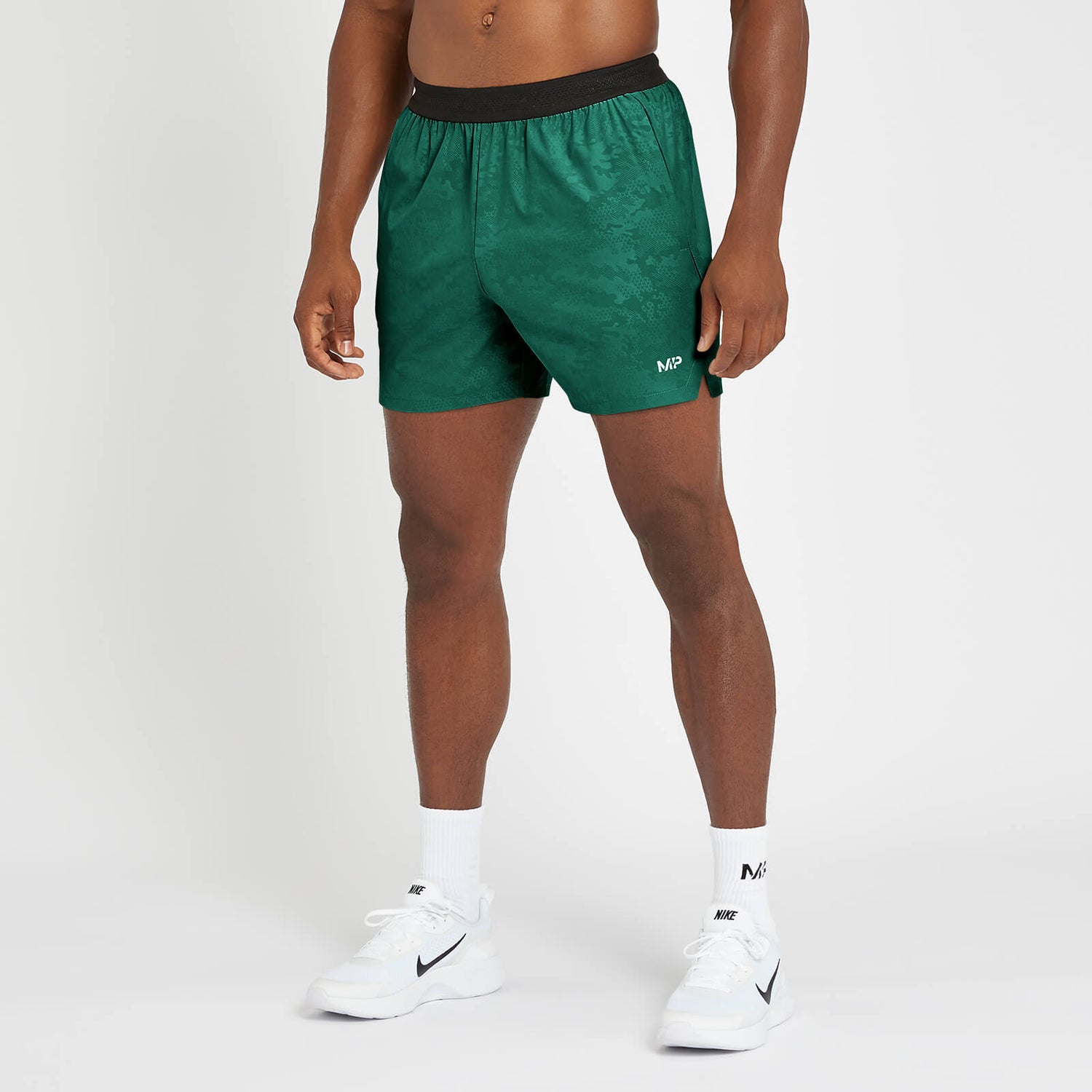 Limited Edition MP Men's Engage Shorts - Pine | MYPROTEIN™