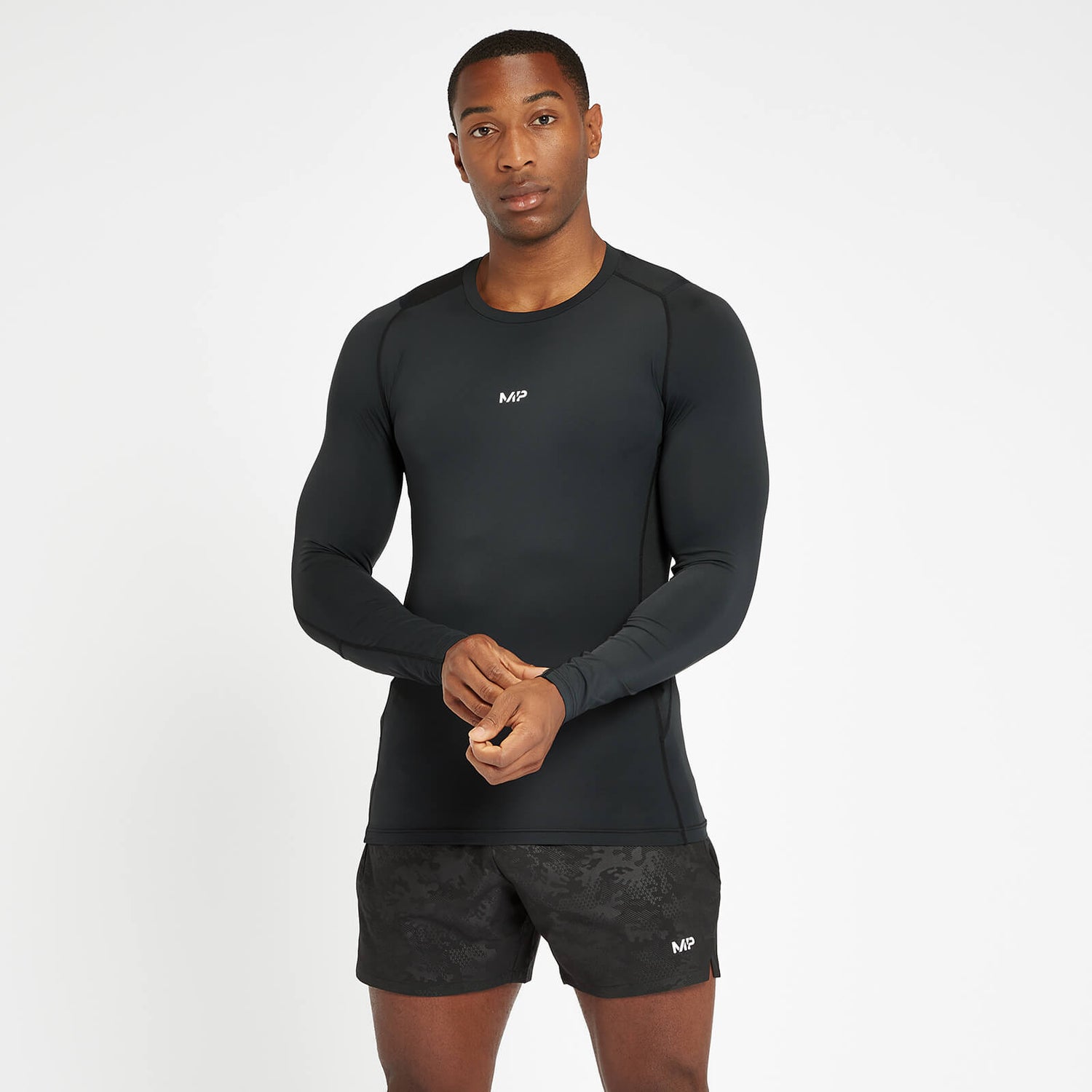 MP Men's Engage Baselayer Long Sleeve Top - Black | MYPROTEIN™
