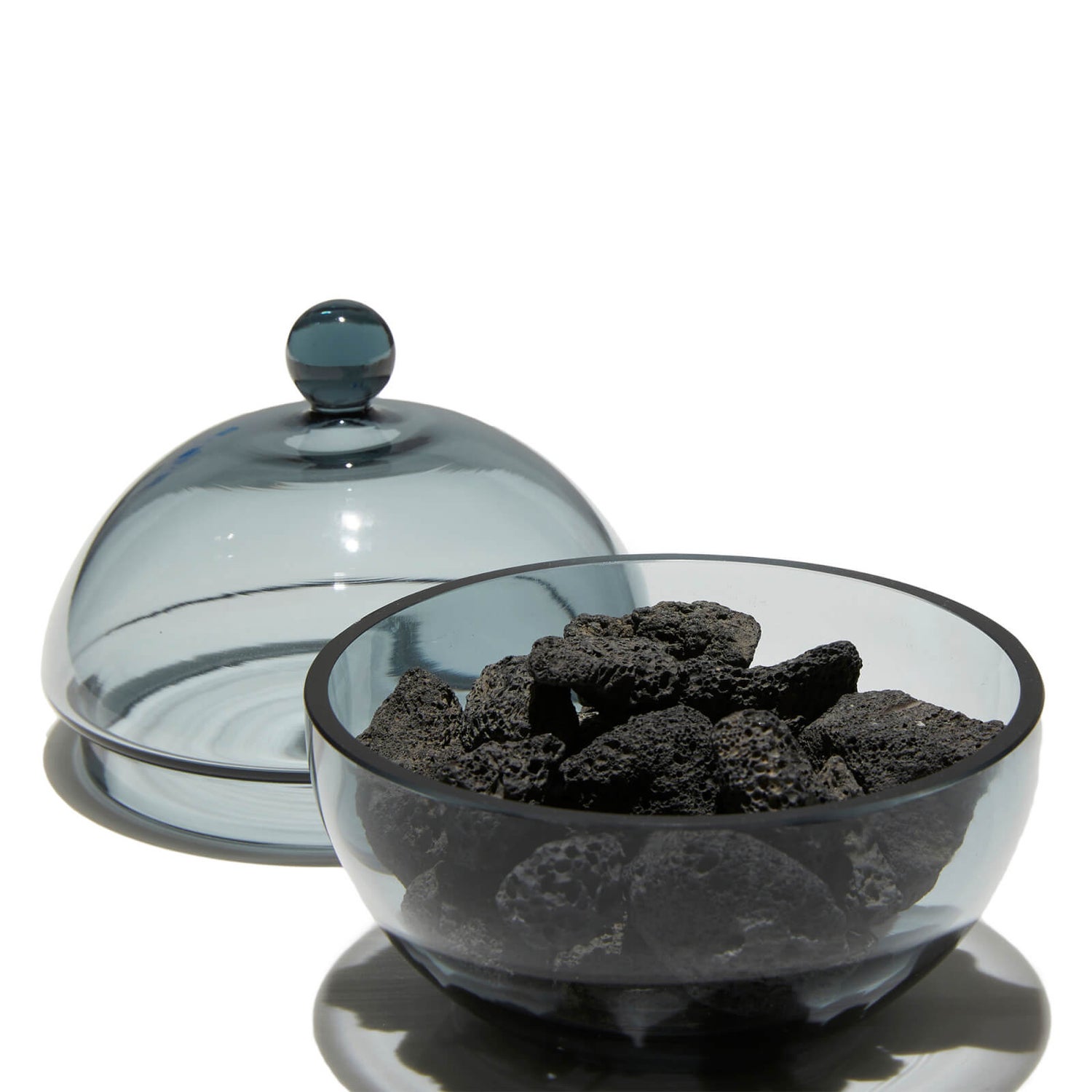 LUMIRA SPHERA Diffuser with Arabian Oud Essentail Oil LOOKFANTASTIC