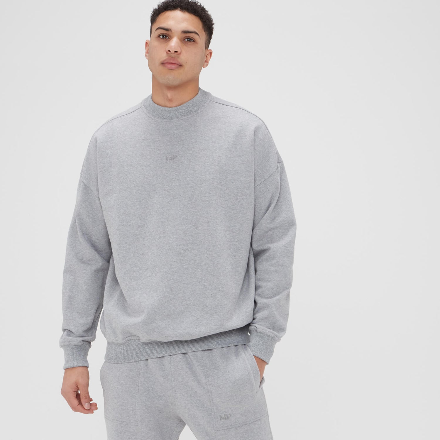 MP Men's Adapt Crew Neck Sweatshirt Storm MYPROTEIN™