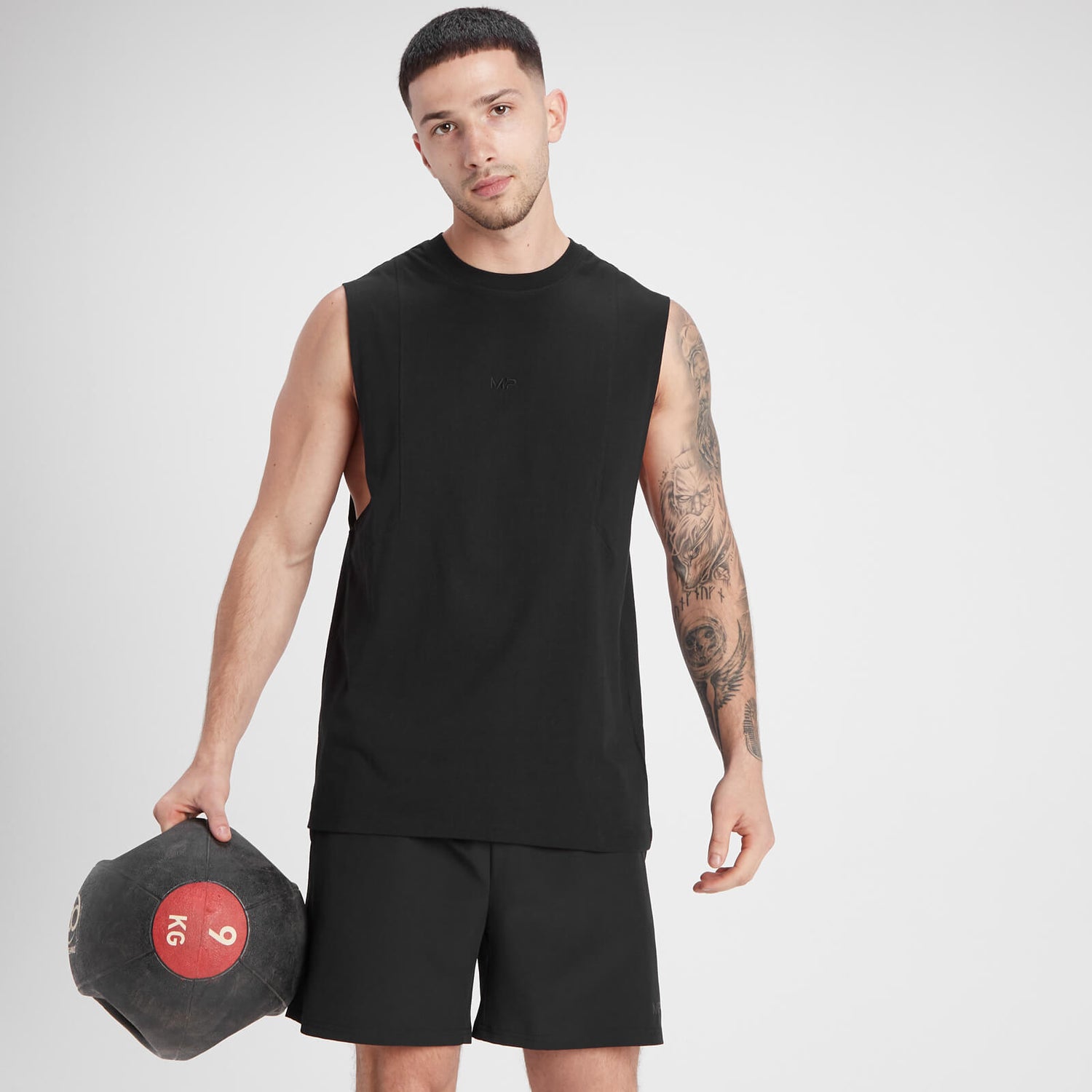 MP Men's Adapt Drop Armhole Tank Top Black MYPROTEIN™