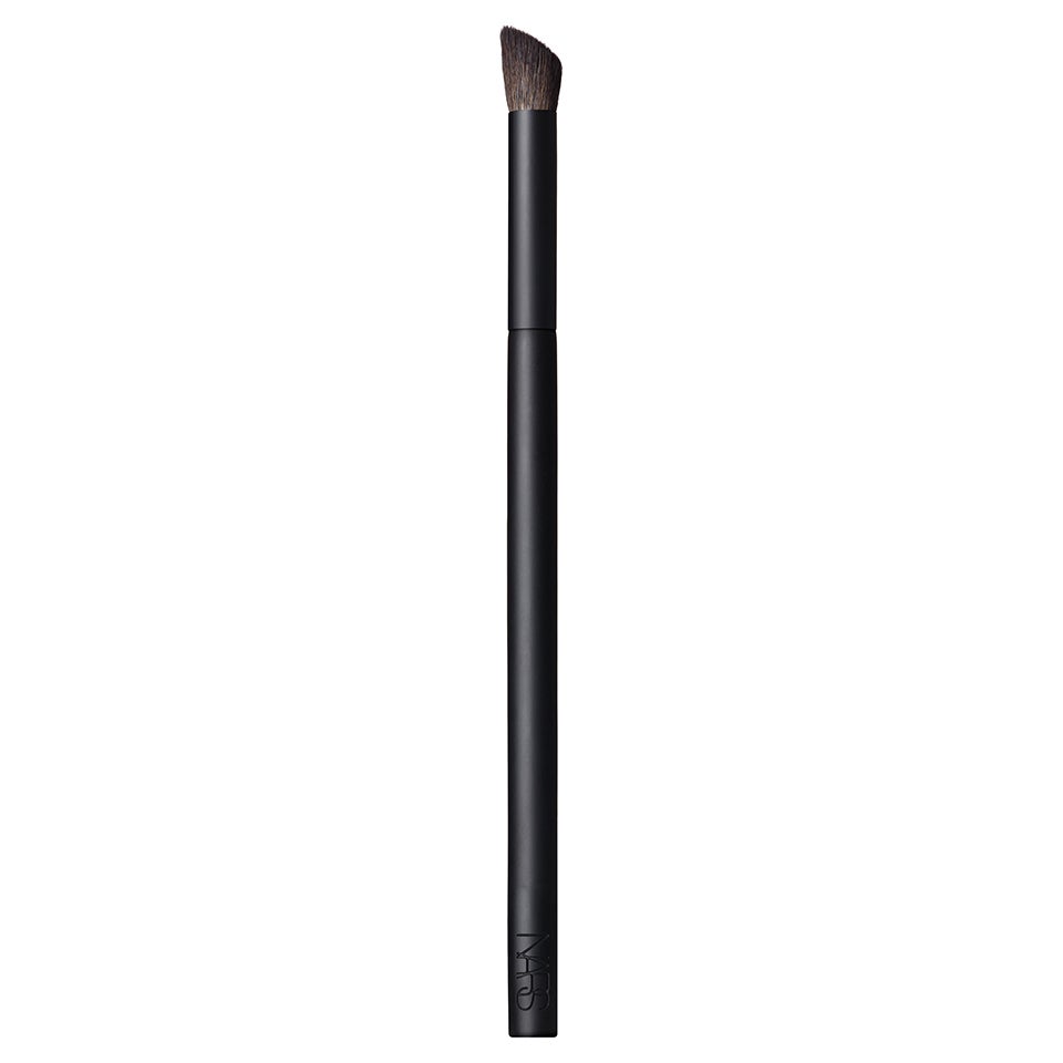 NARS Cosmetics Wide Contour Eyeshadow Brush LOOKFANTASTIC