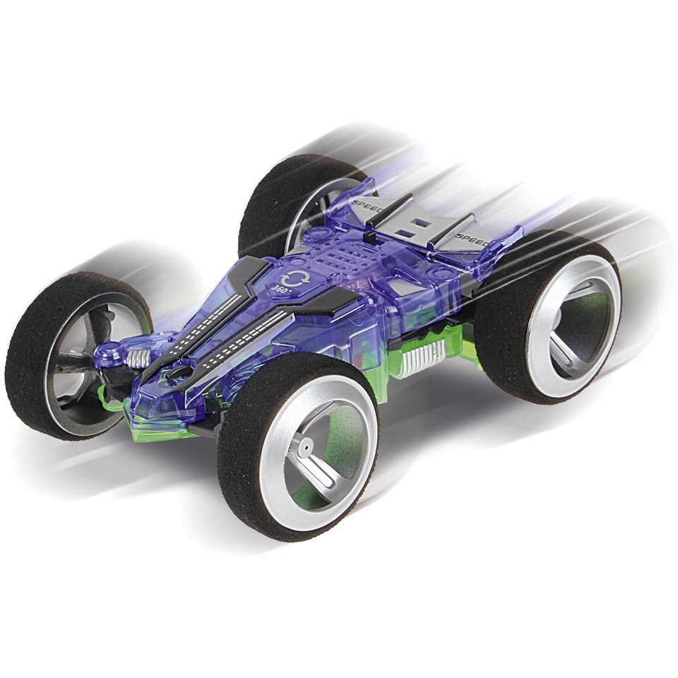 Revell Stunt Car Two Side Green/Blue Toys Zavvi UK