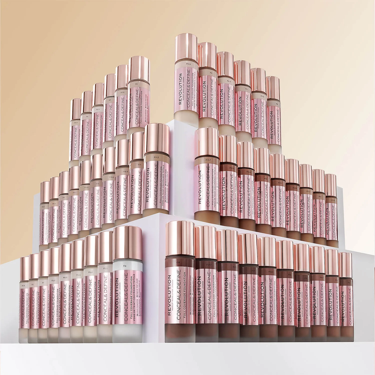 Revolution Conceal & Define Foundation (Various Shades) Revolution Conceal & Define podkladový krém (různé odstíny)