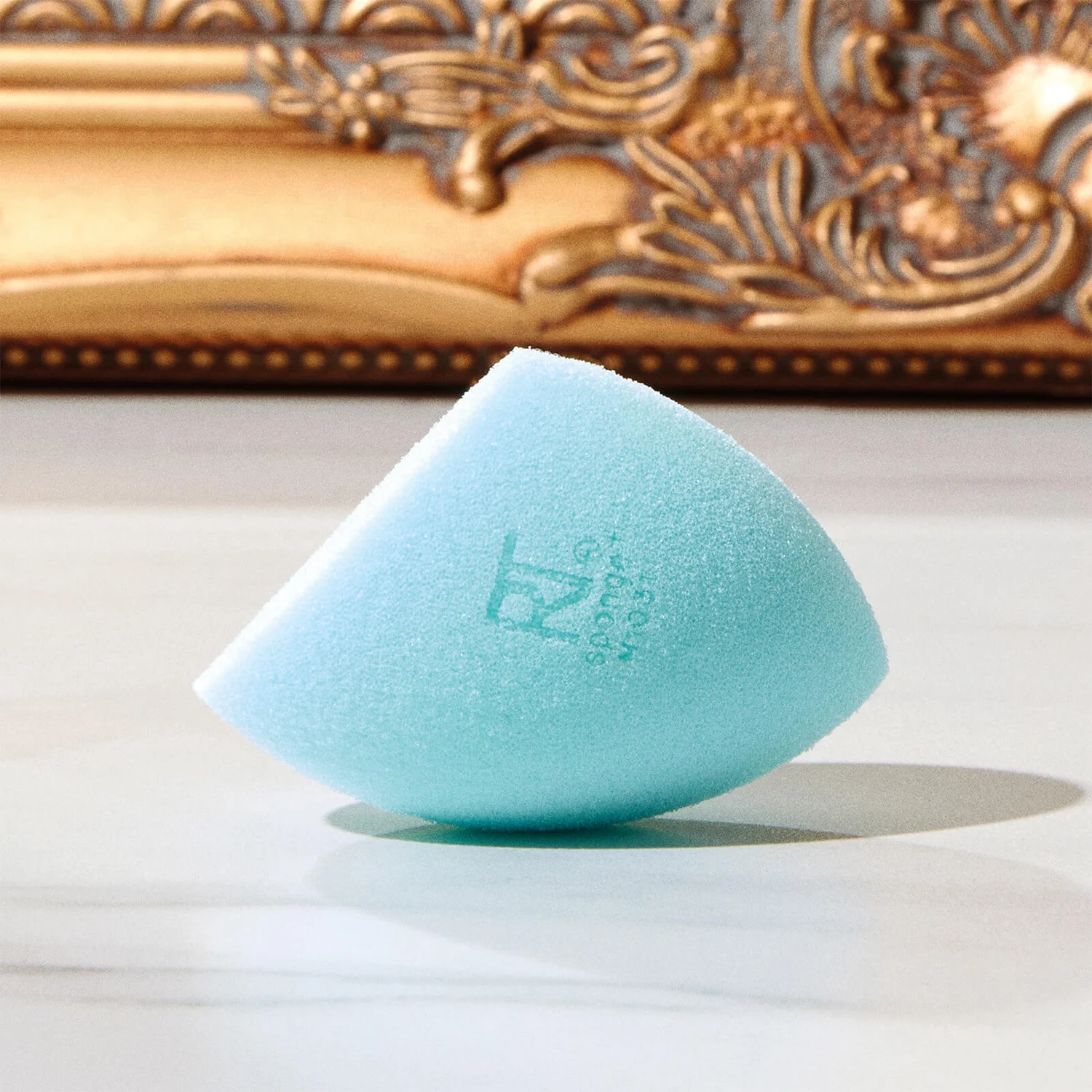 Real Techniques NEW Miracle Airblend Sponge