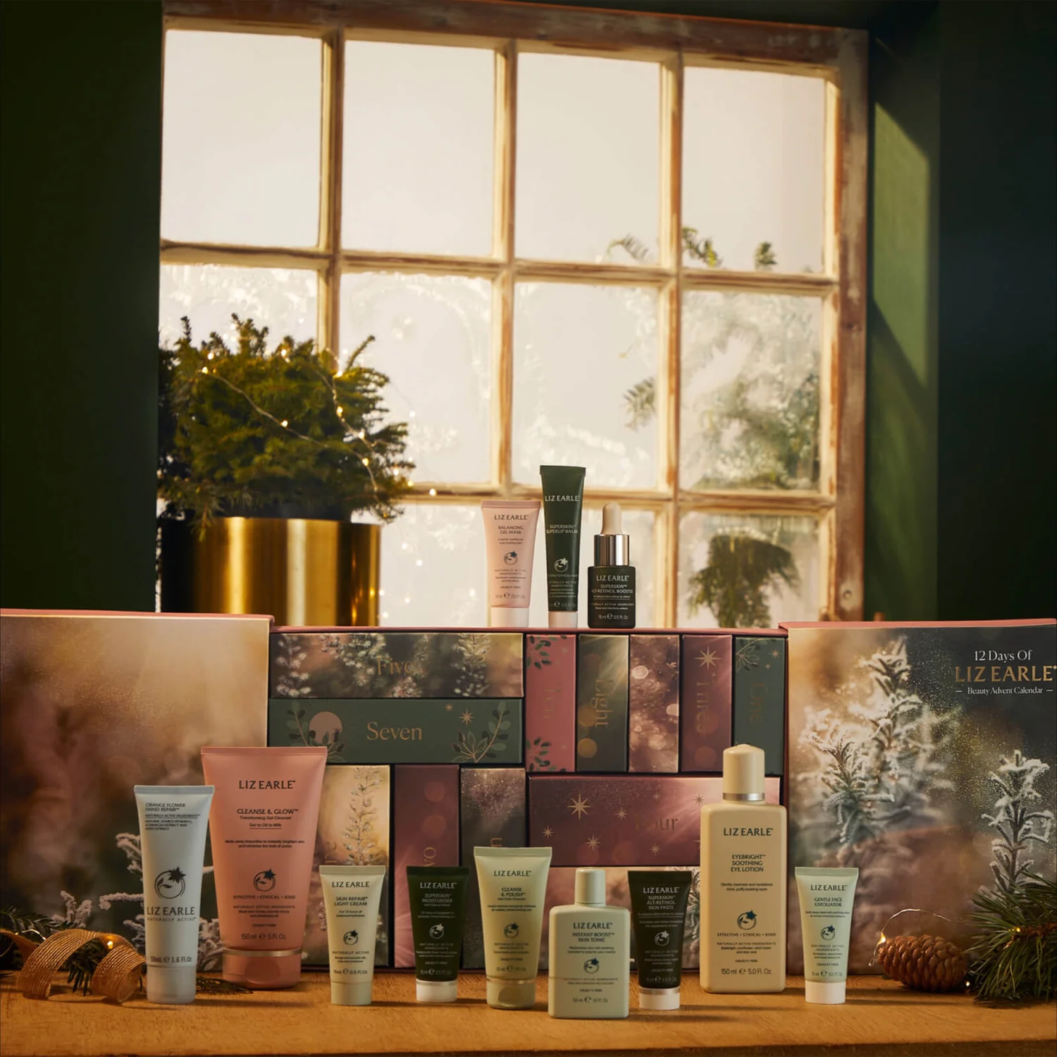 Calendario de adviento Liz Earle 2022
Calendarios de adviento de belleza 2022