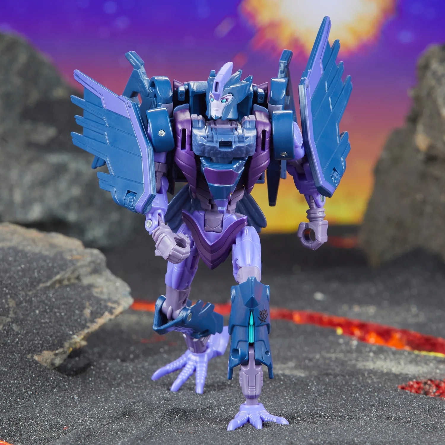 Hasbro Transformers Legacy United Deluxe Star Raider Filch 5.5” Action Figure, 8+