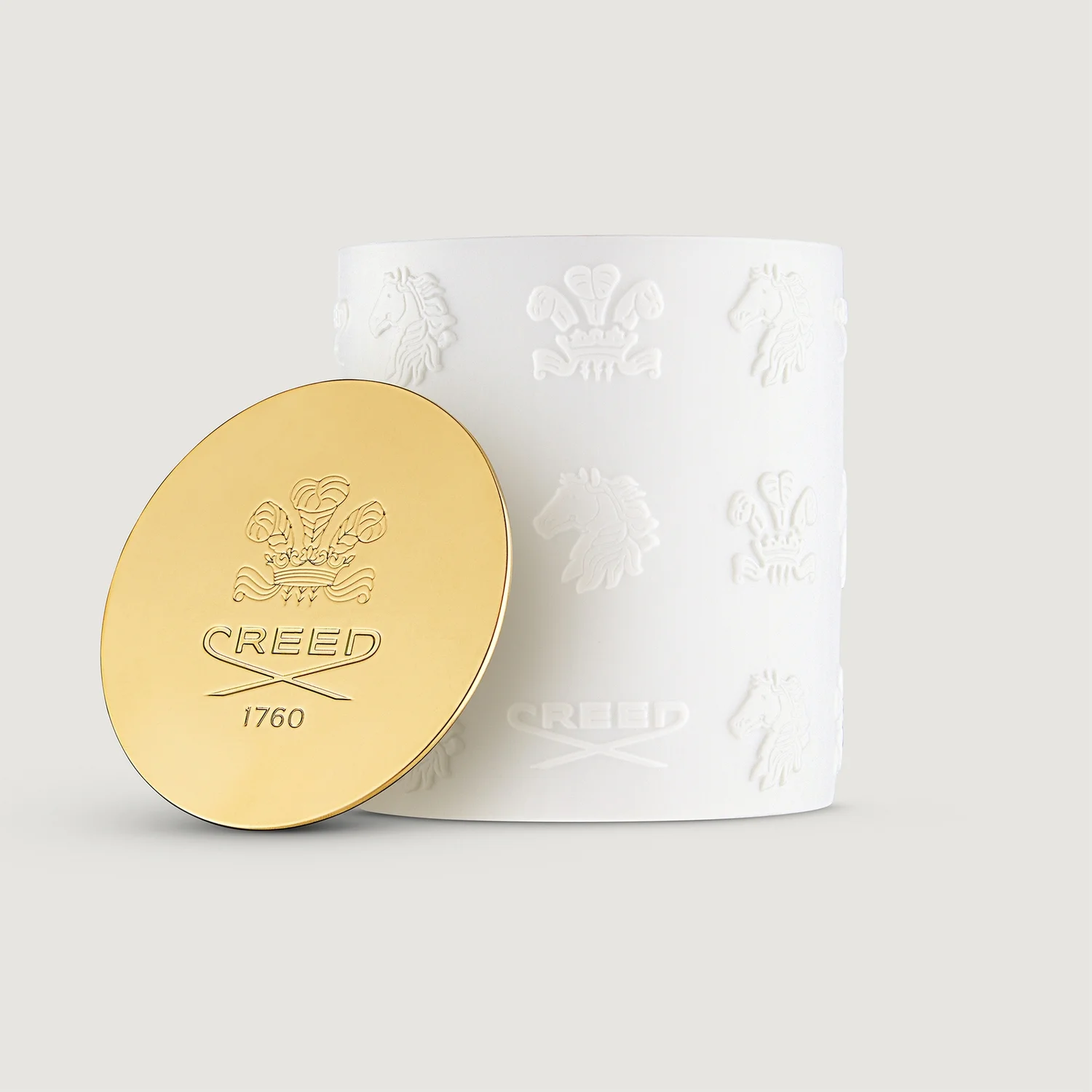 Aventus Porcelain Candle 220gm