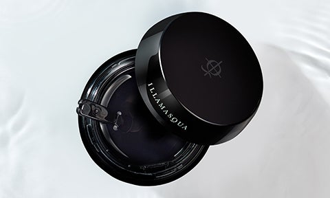 Select a complimentary Mini when you spend £35, plus a full-sized Beyond Lipstick or Lip Gloss when you spend £50
