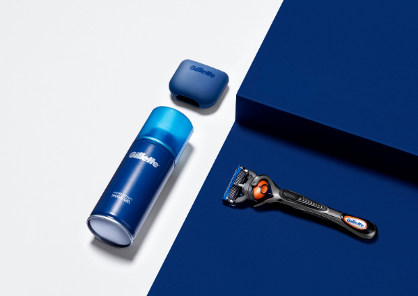 Gillette Fusion5 ProGlide with improved precision trimmer, 5 re-engineered blades and FlexBall technology