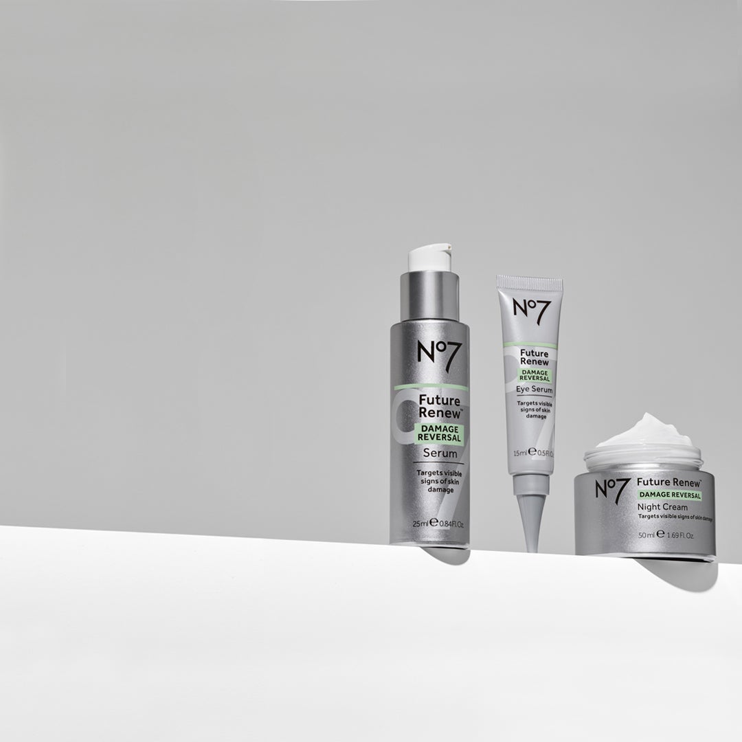 >Buy 2 of your favorite No7 products and save 20%